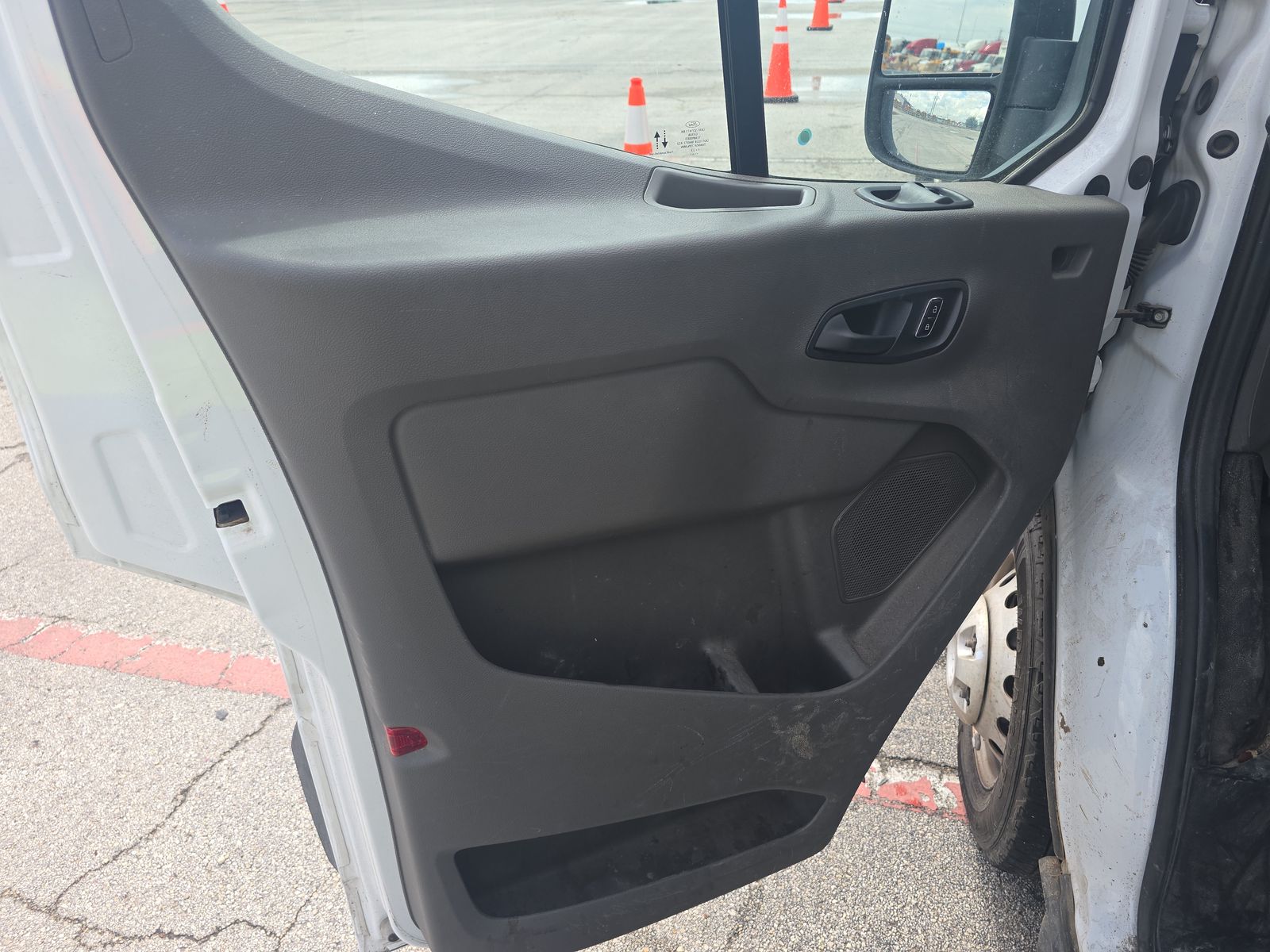 FORD TRANSIT 350 - 10