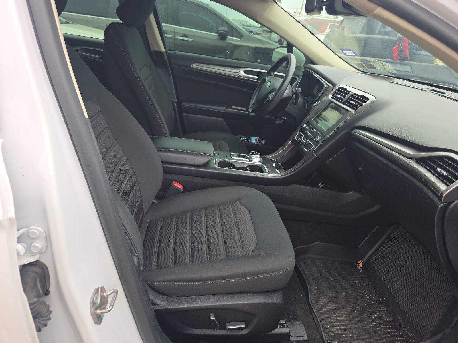 FORD FUSION - 9