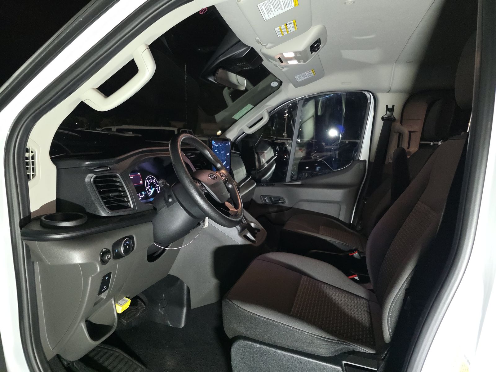 FORD TRANSIT 350 - 8