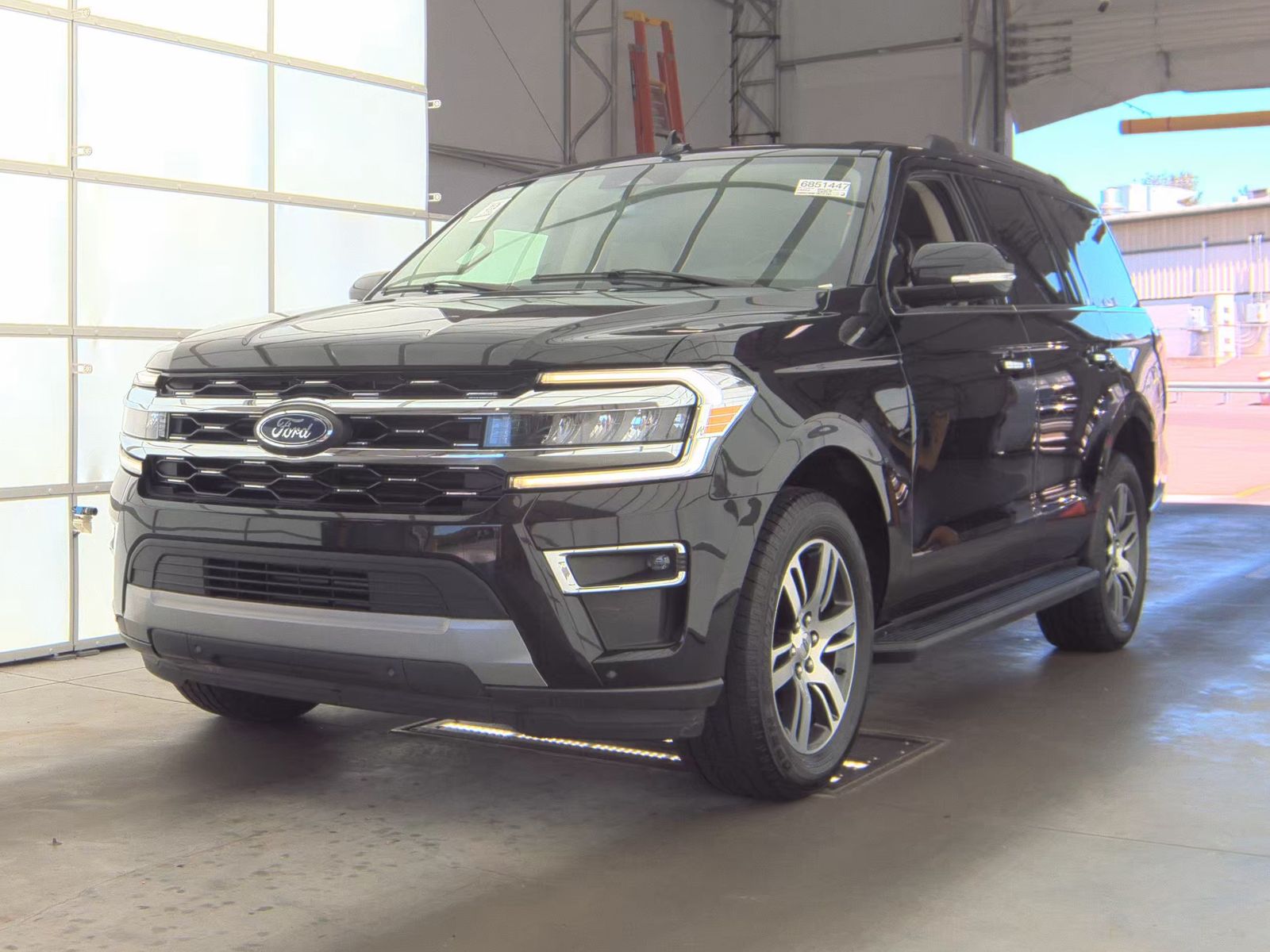 FORD EXPEDITION - 1