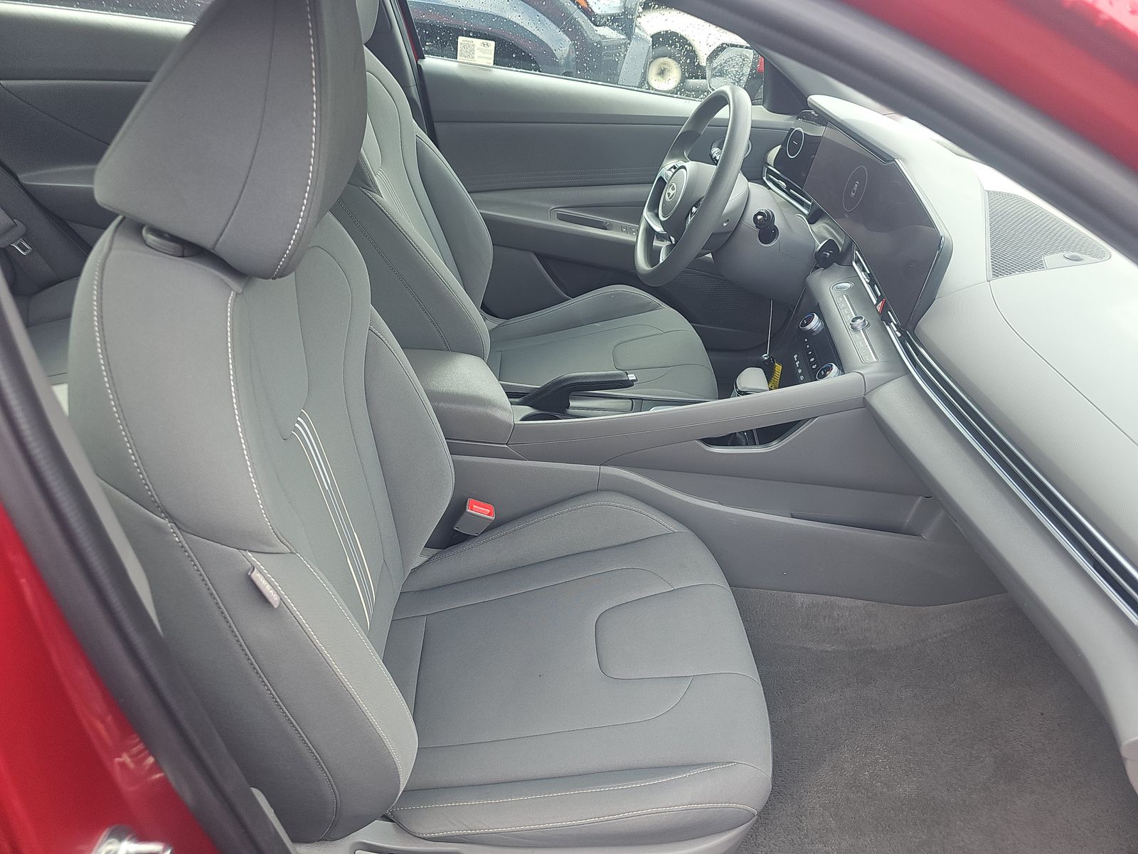 2024 Hyundai Elantra SEL FWD