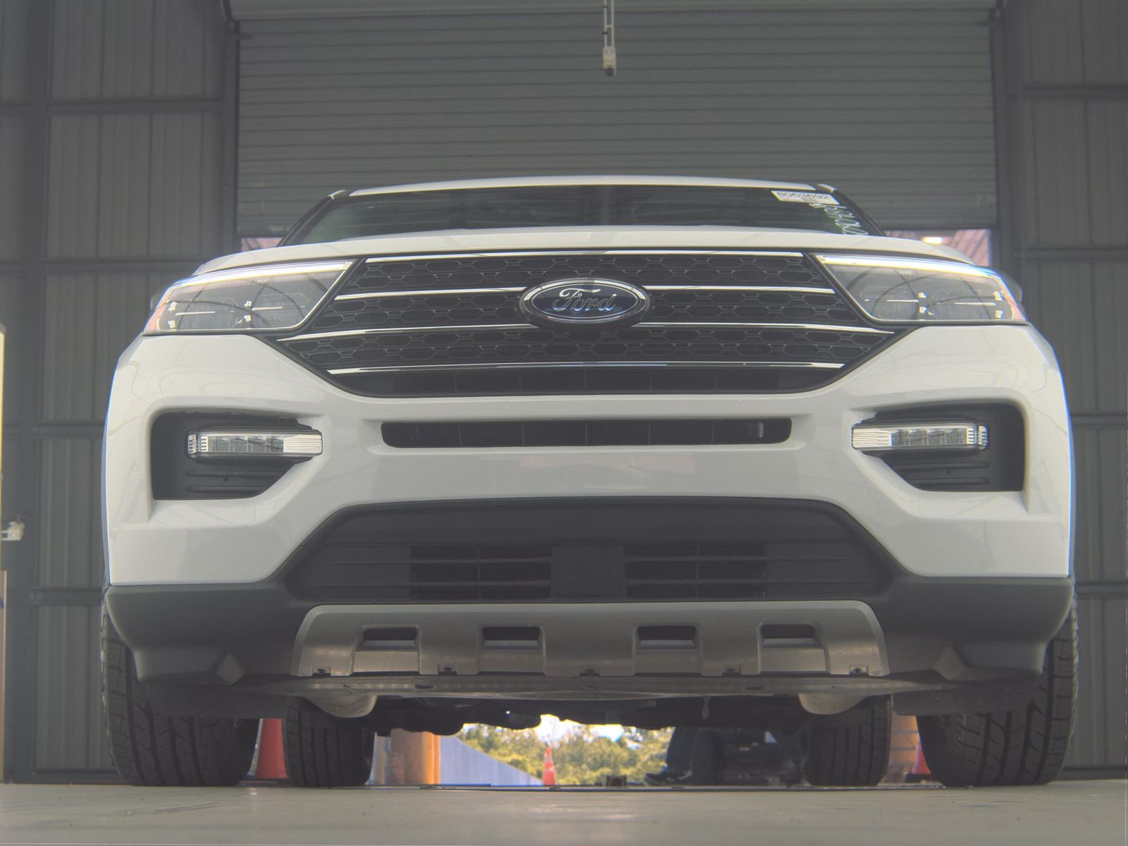 FORD EXPLORER - 4