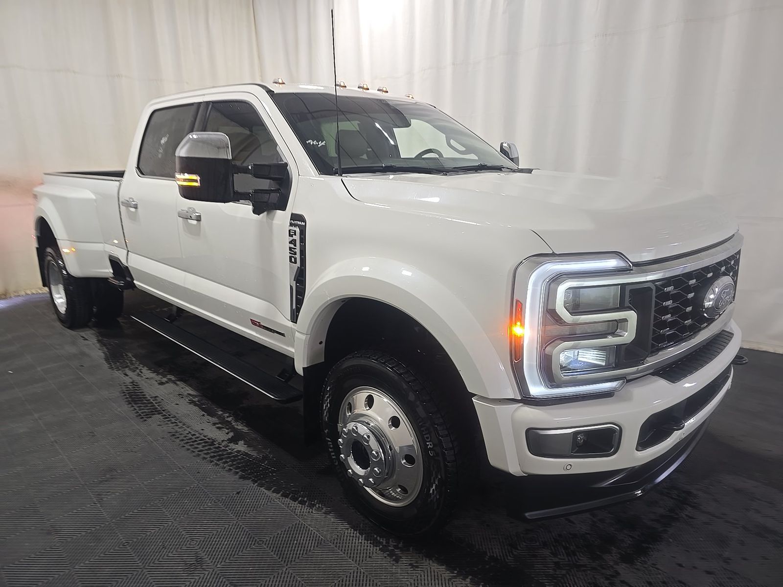 FORD F-450 - 4