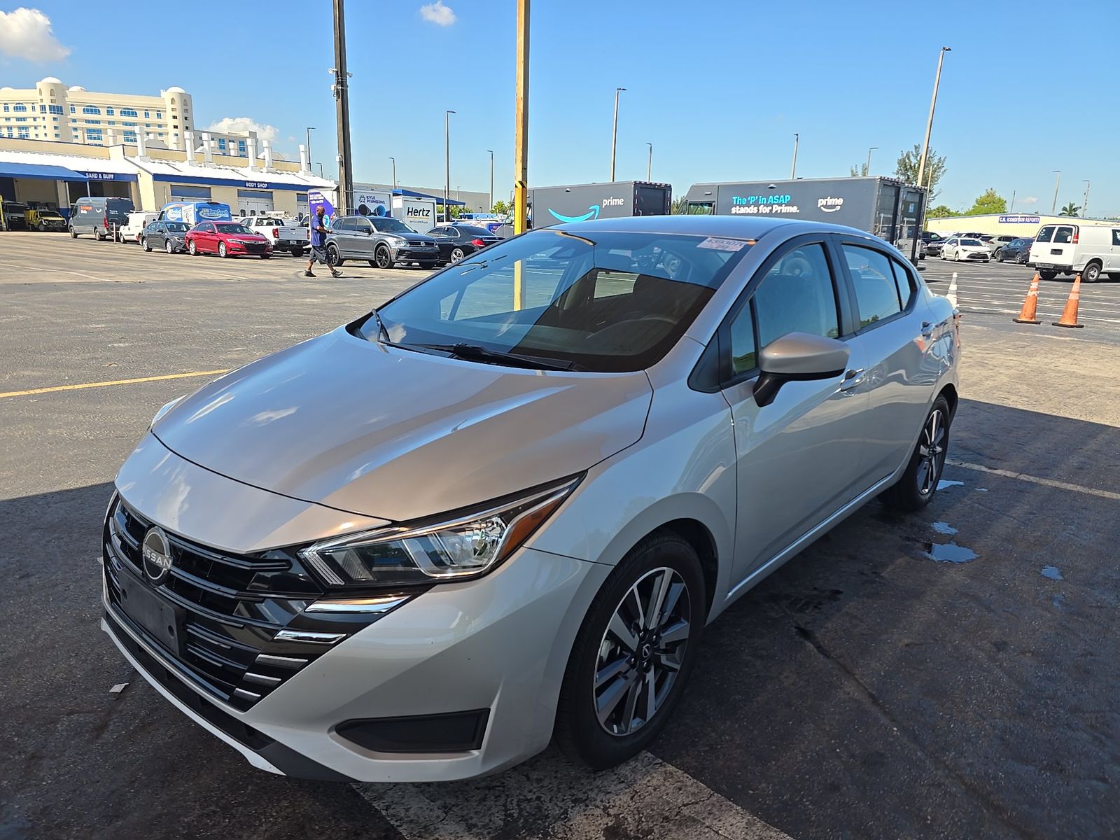 NISSAN VERSA - 1