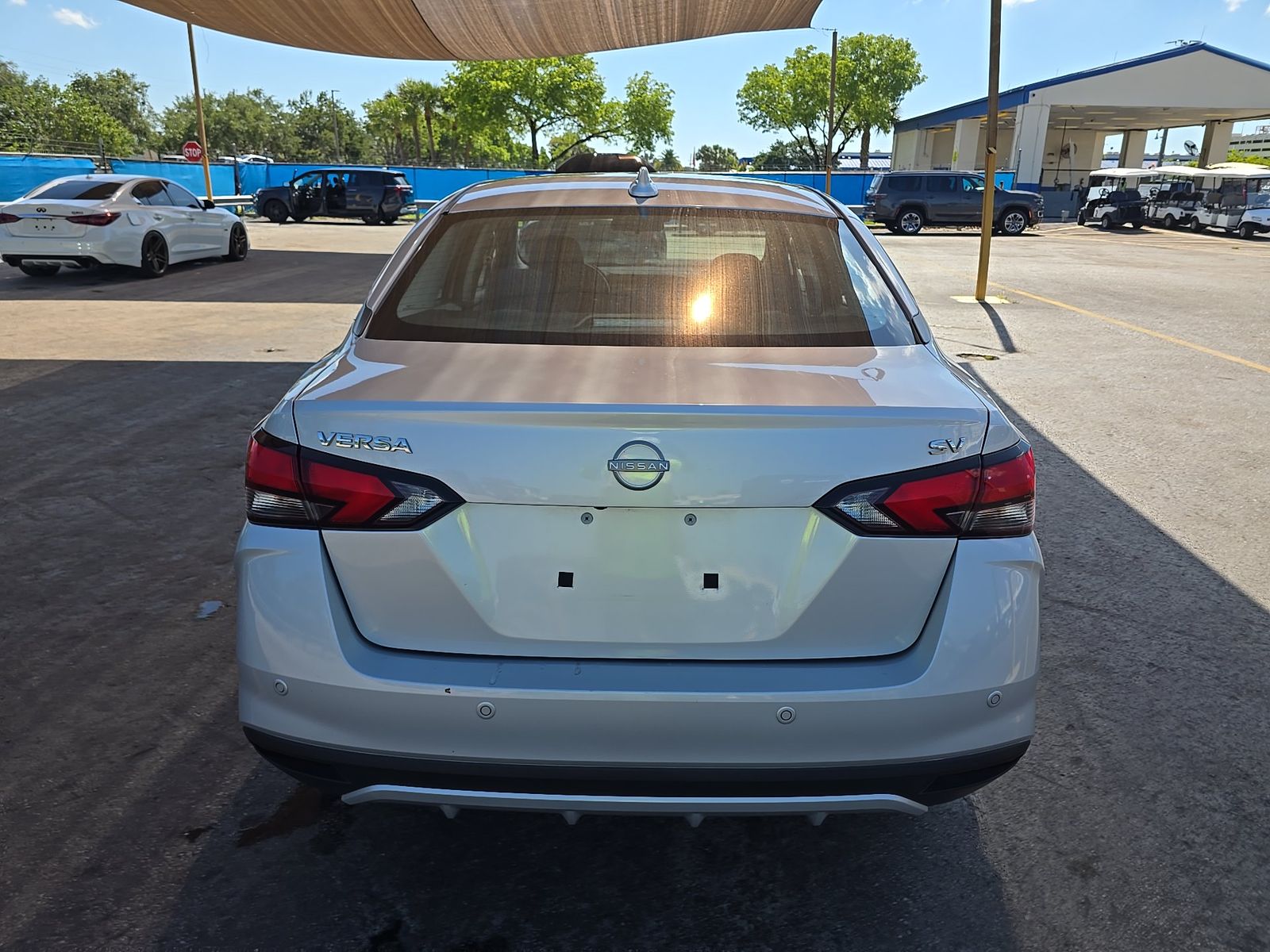 NISSAN VERSA - 6