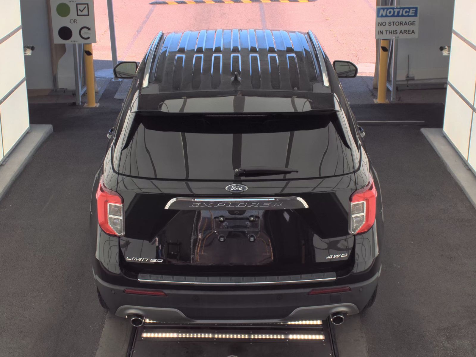 FORD EXPLORER - 7