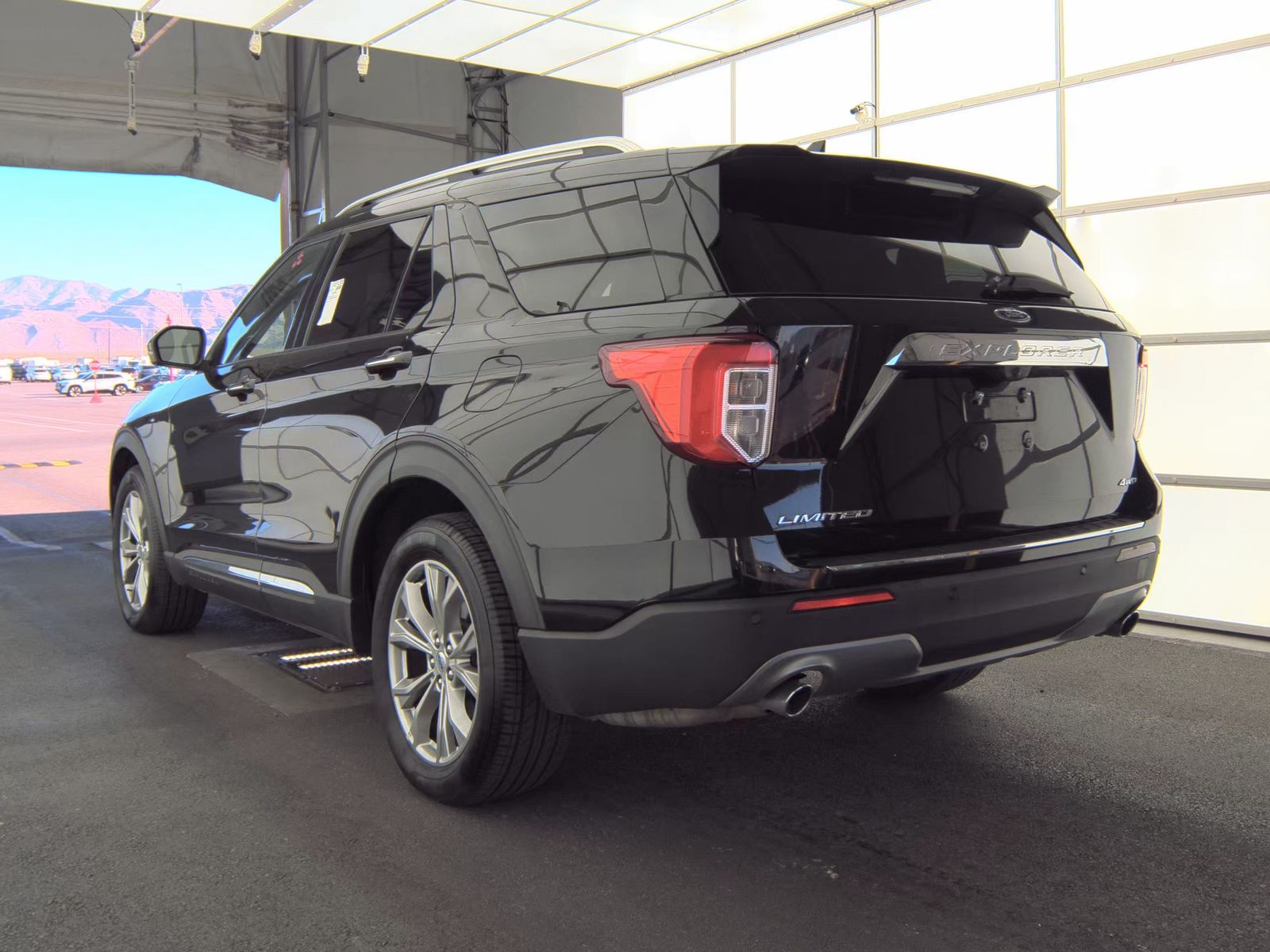 FORD EXPLORER - 9