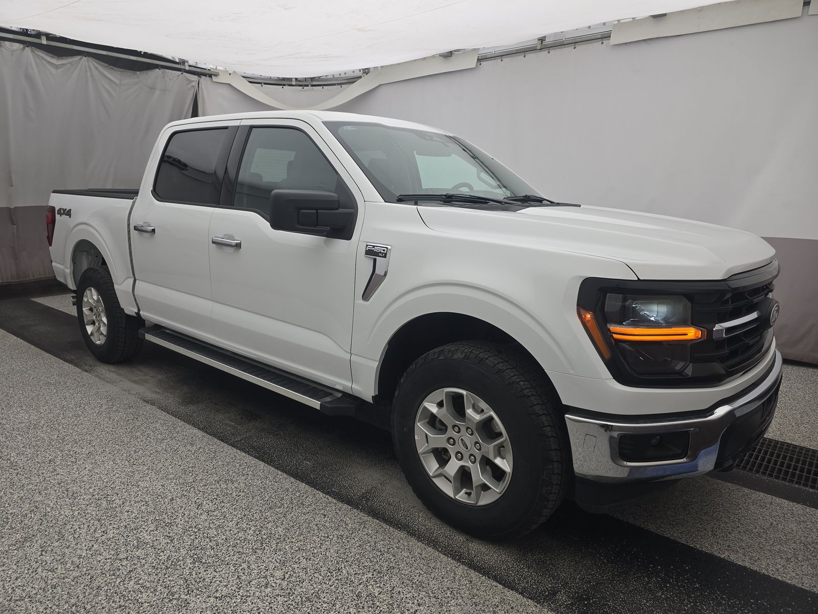 FORD F-150 - 4