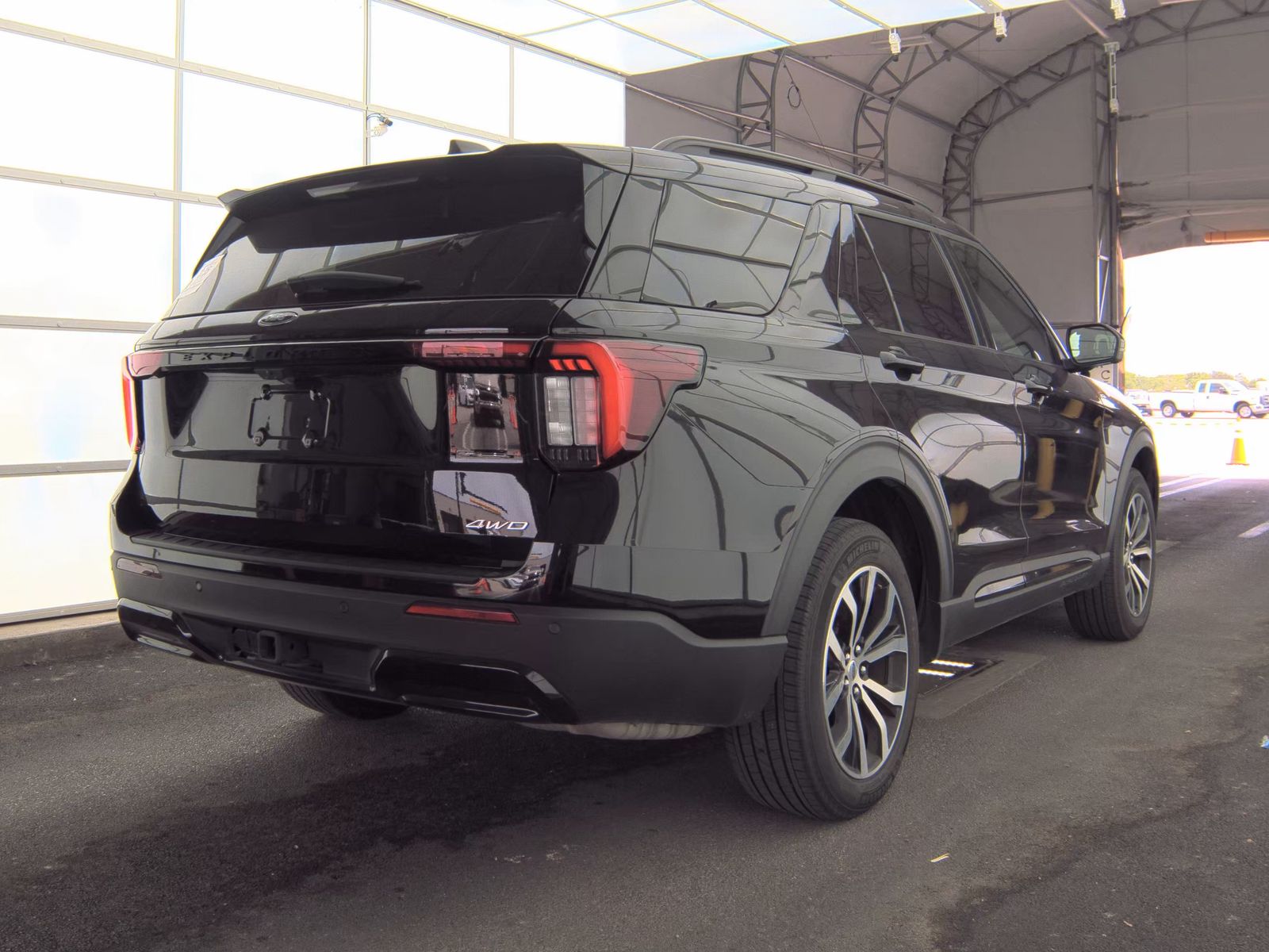 FORD EXPLORER - 5