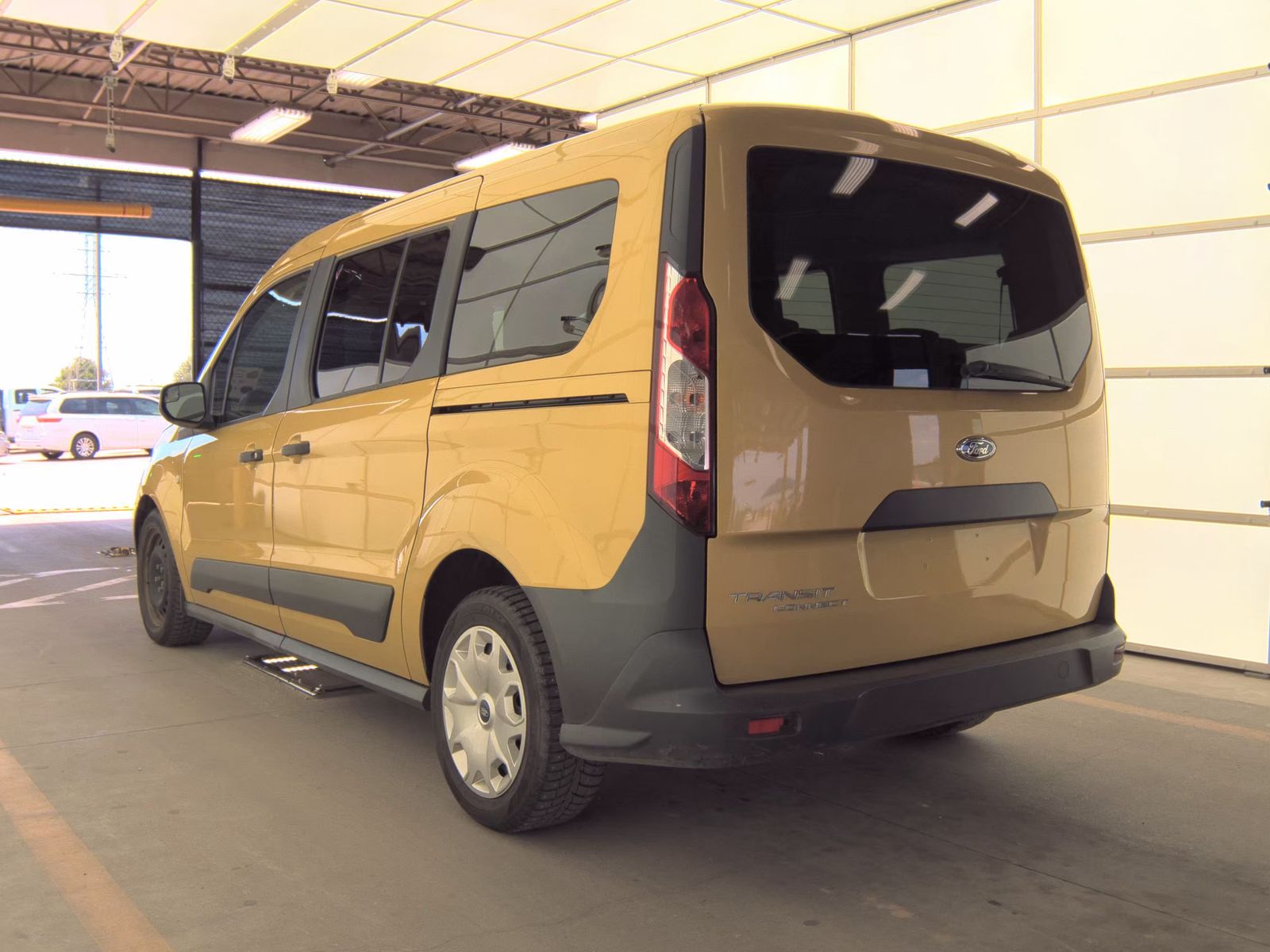 FORD TRANSIT CONNECT - 7