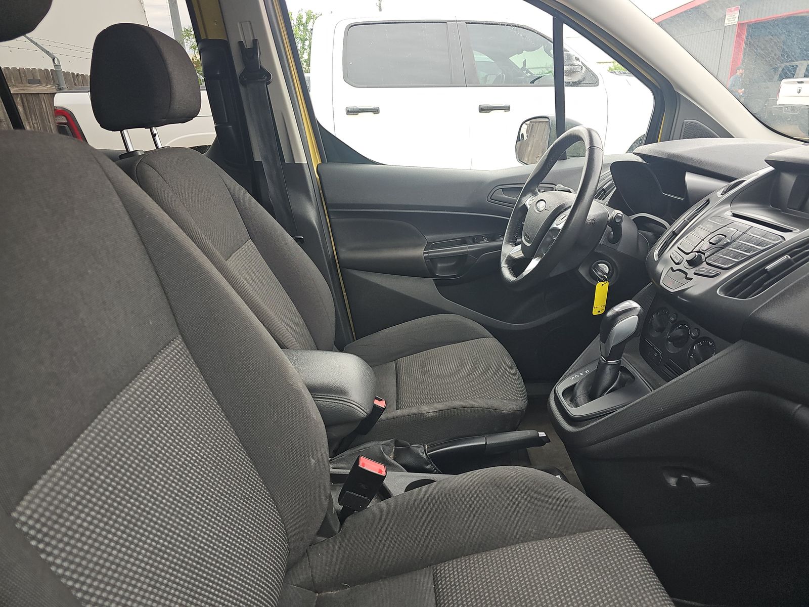 FORD TRANSIT CONNECT - 9