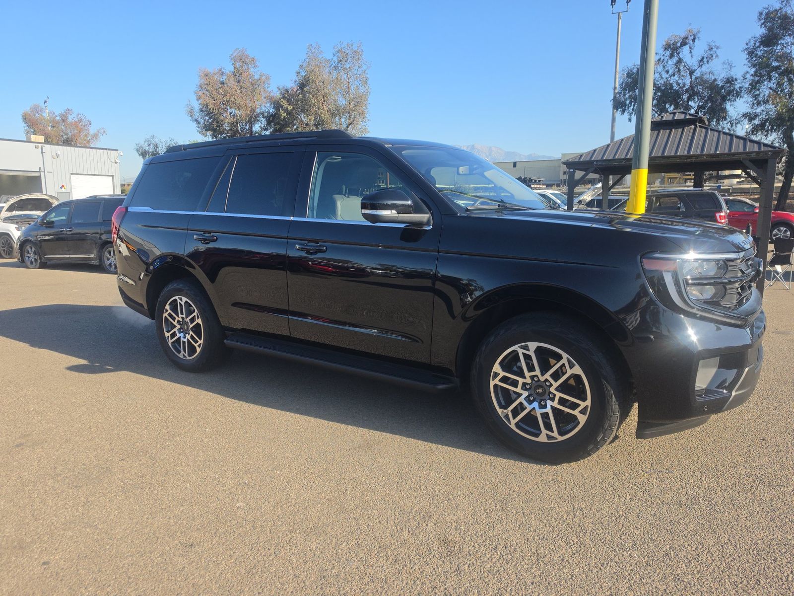 FORD EXPEDITION - 4