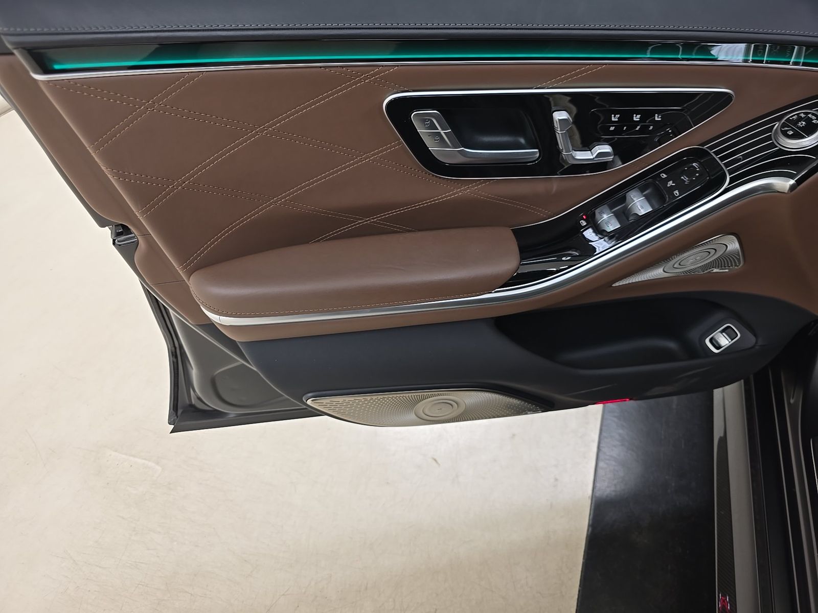 MERCEDES-BENZ S-CLASS - 10