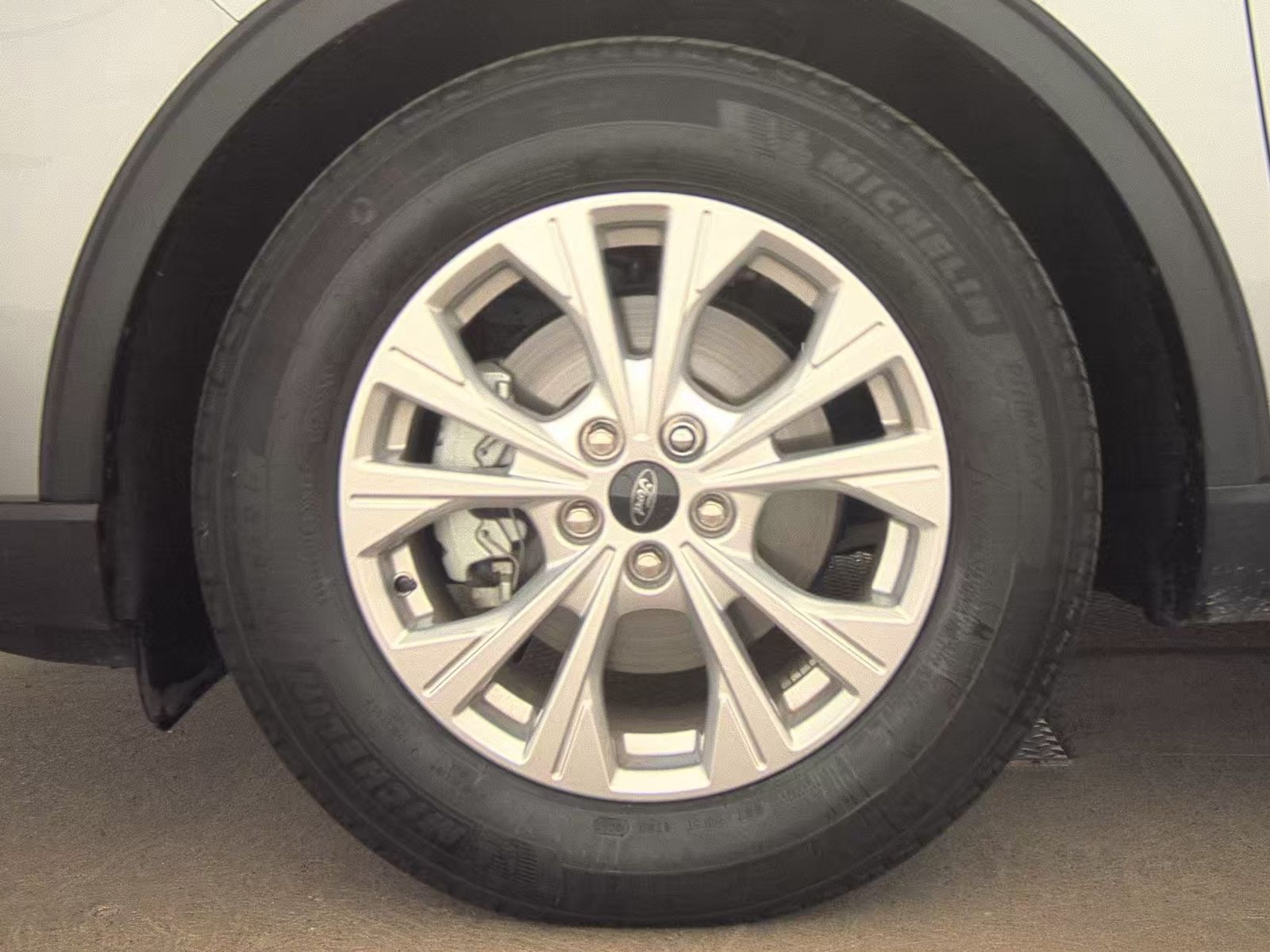 FORD ESCAPE - 10