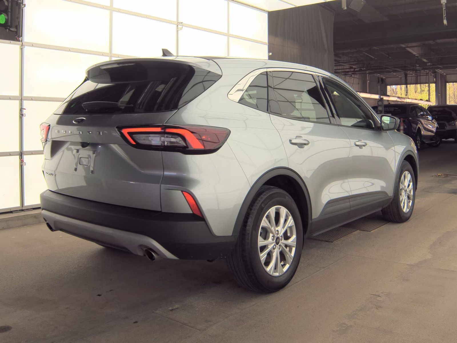 FORD ESCAPE - 6