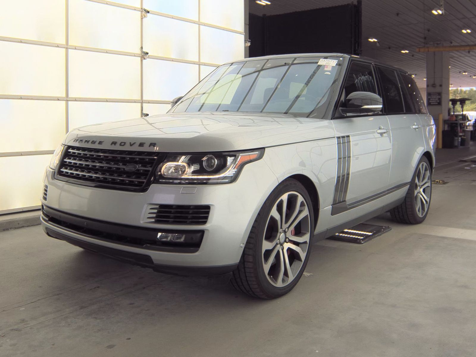 LAND ROVER RANGE ROVER - 1