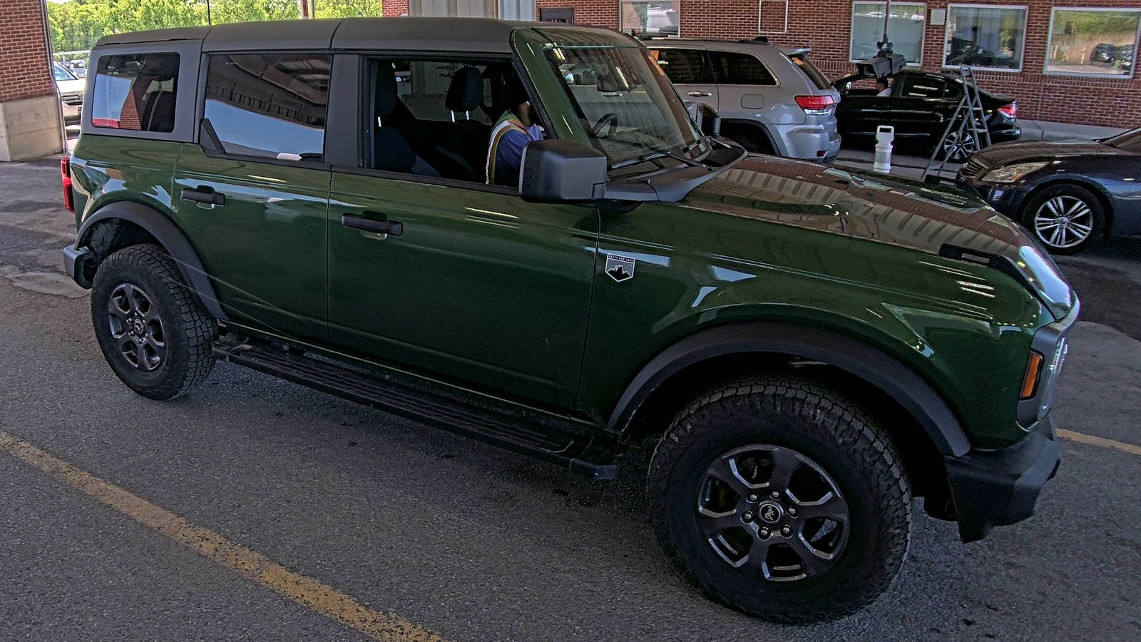 FORD BRONCO - 4