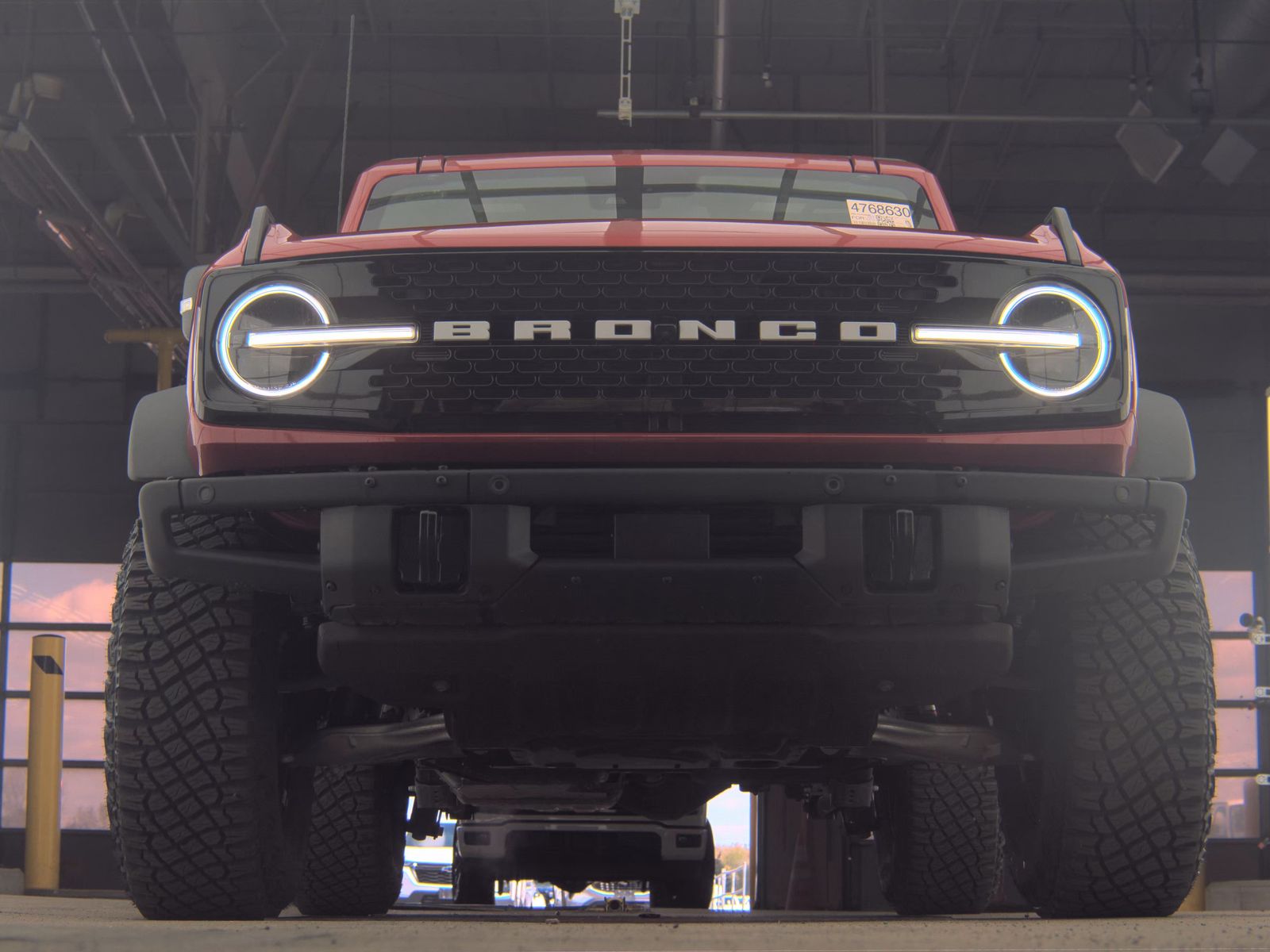 FORD BRONCO - 4