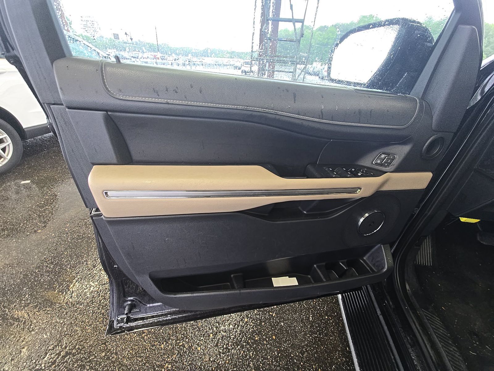 FORD EXPEDITION MAX - 10