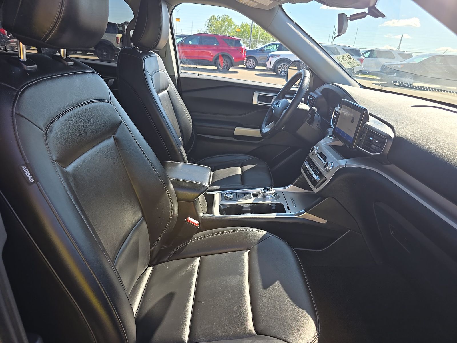 FORD EXPLORER - 9