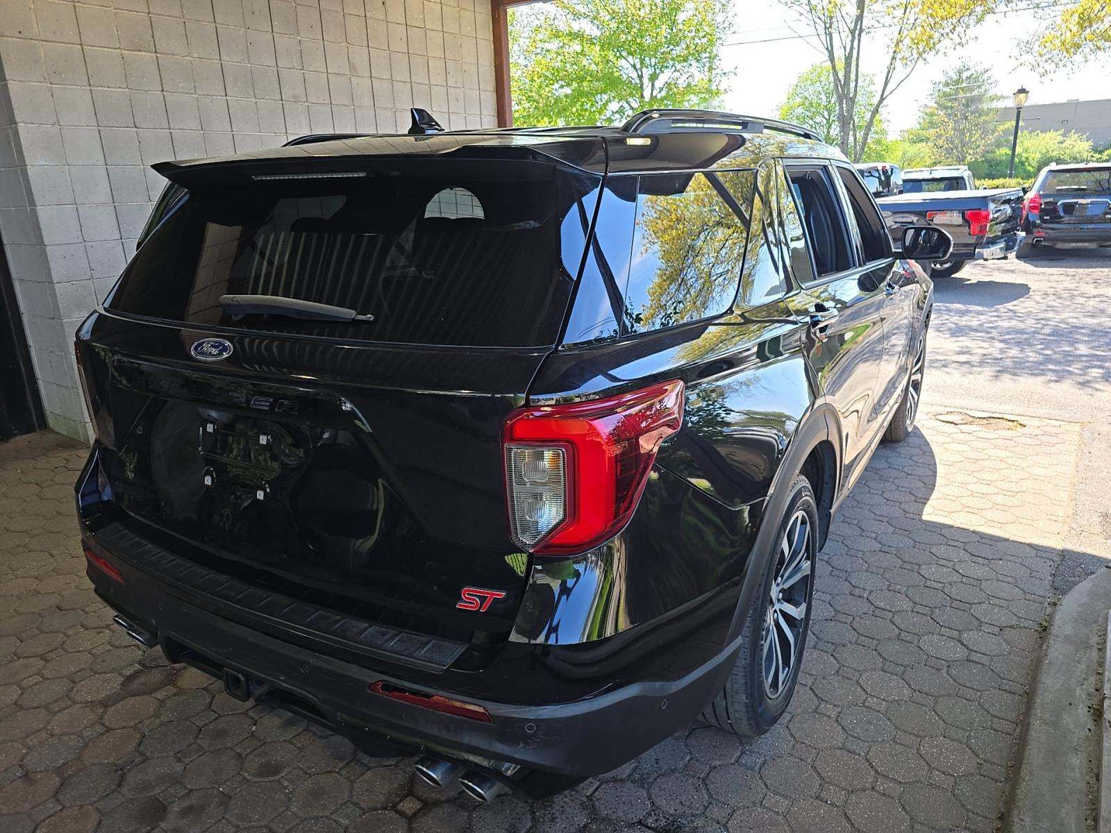 FORD EXPLORER - 3