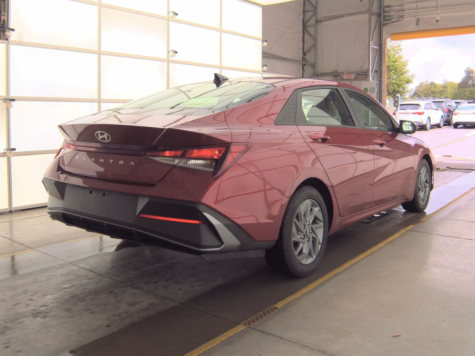 2024 Hyundai Elantra SEL FWD