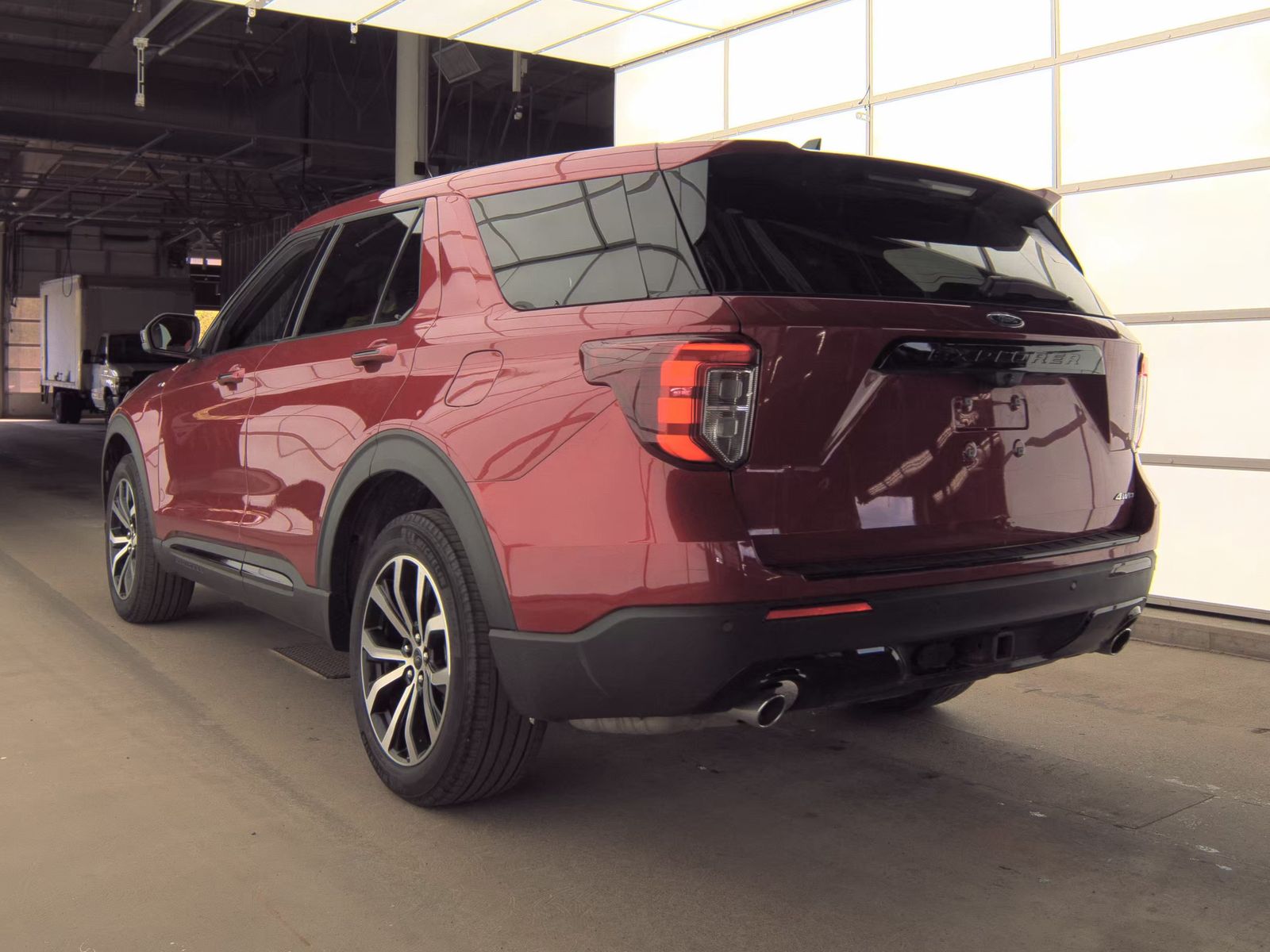 FORD EXPLORER - 9