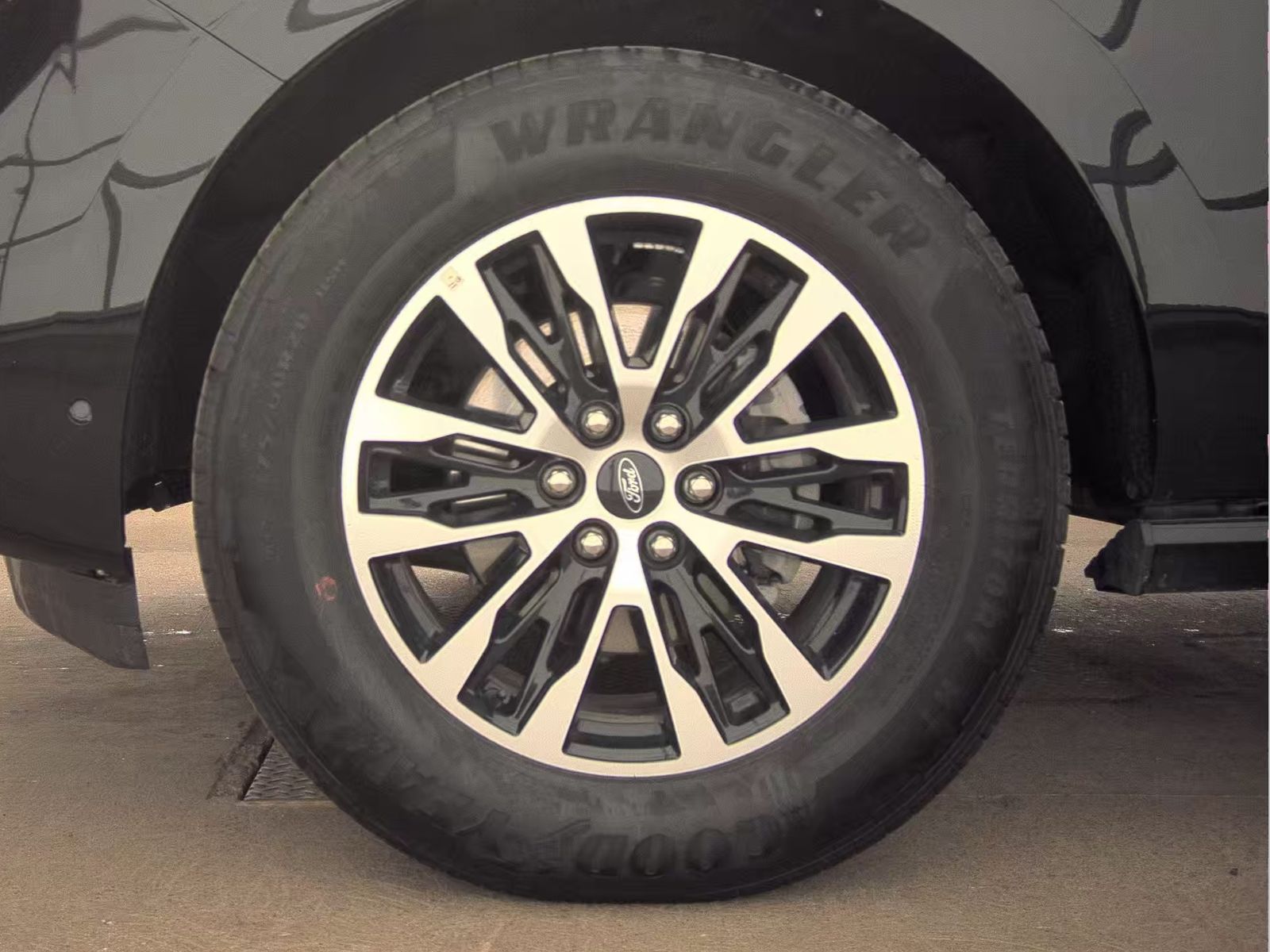 FORD EXPEDITION - 10