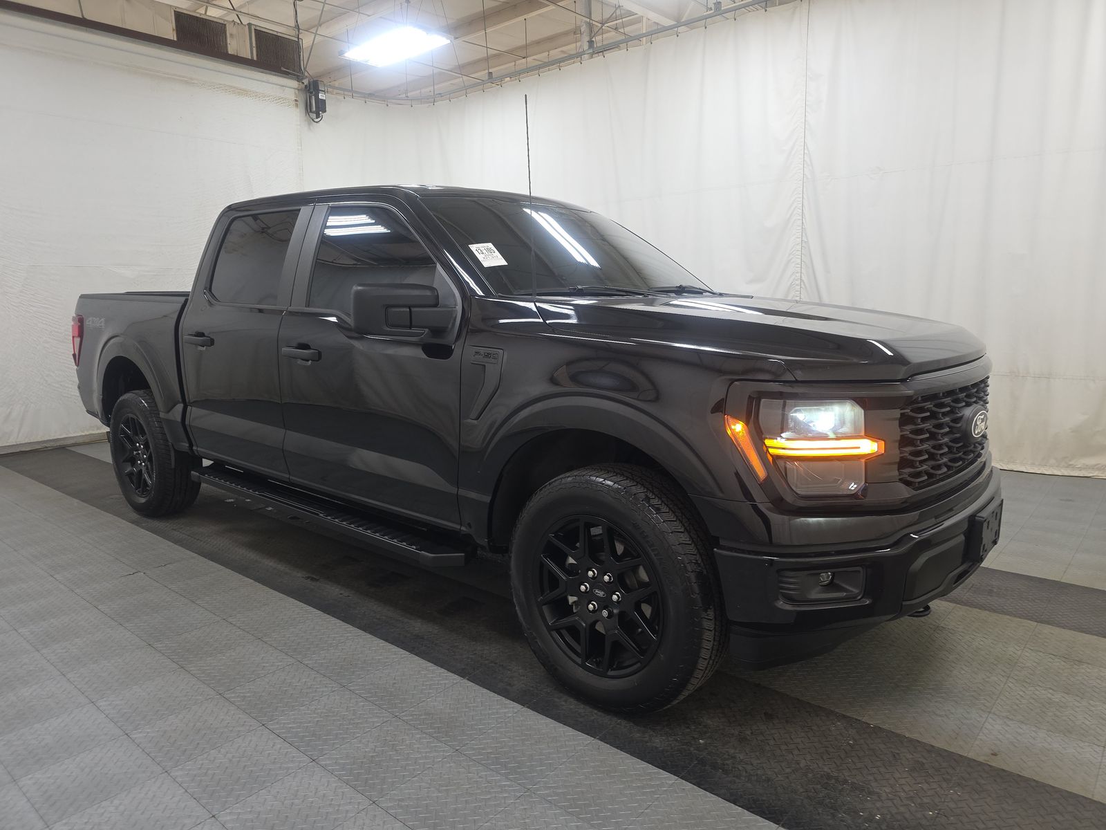 FORD F-150 - 4