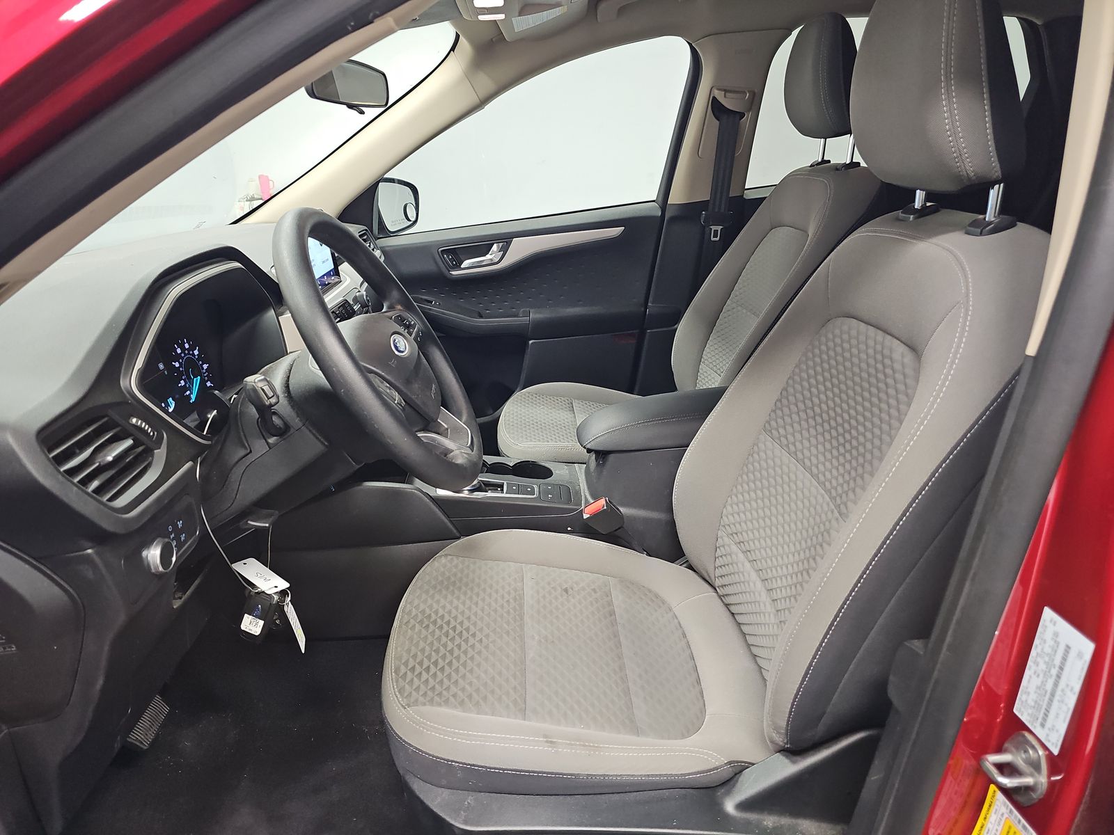 FORD ESCAPE - 8