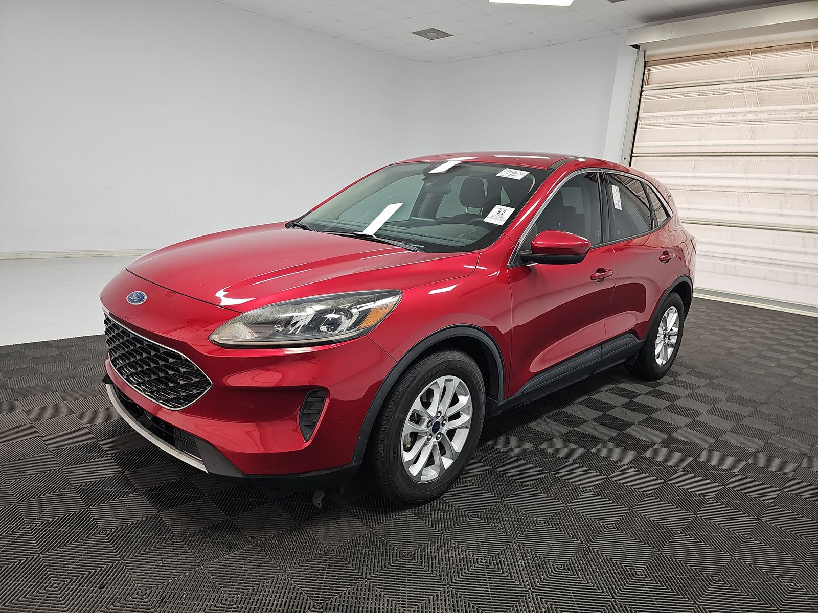 FORD ESCAPE - 1