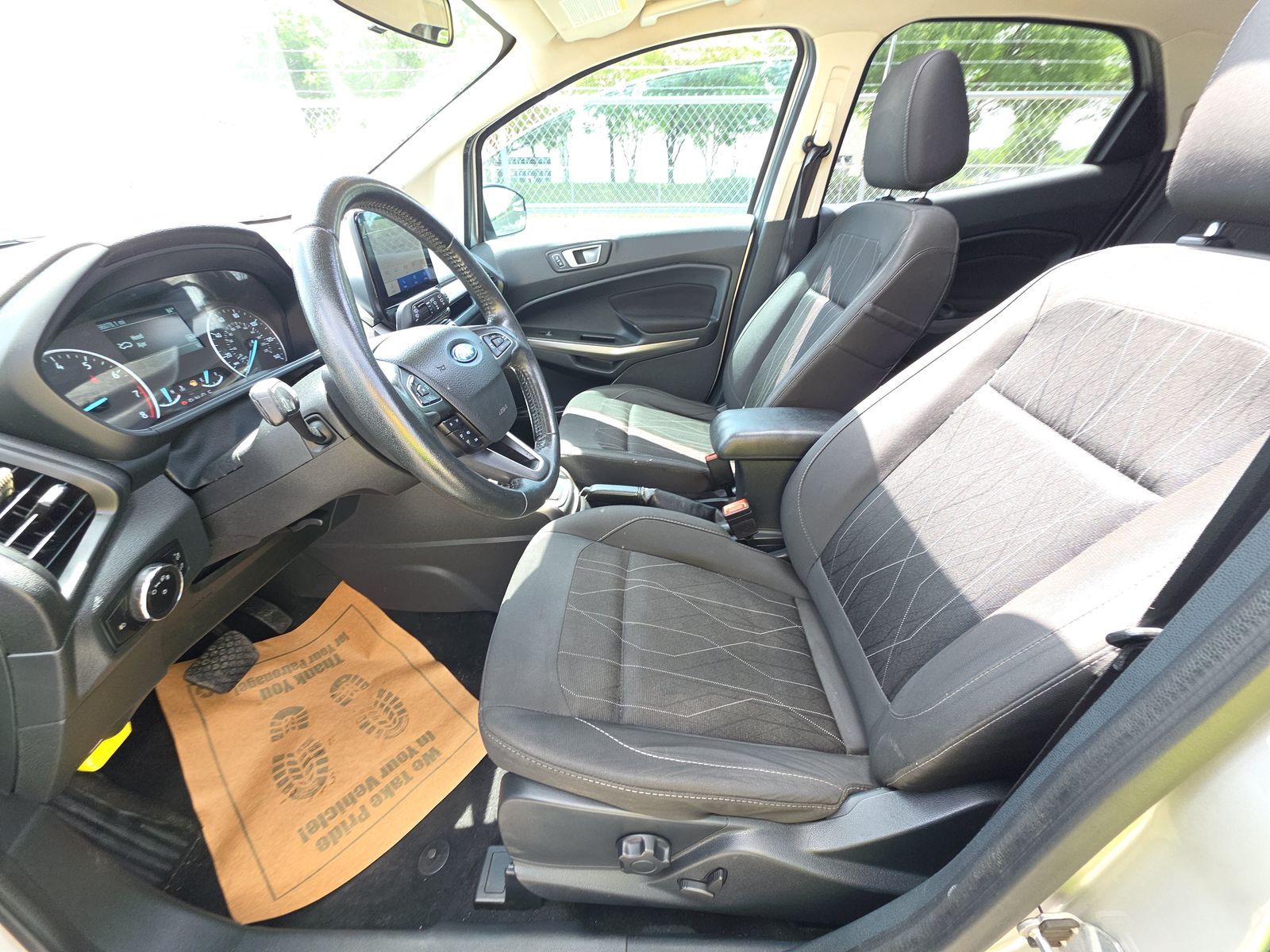 FORD ECOSPORT - 8