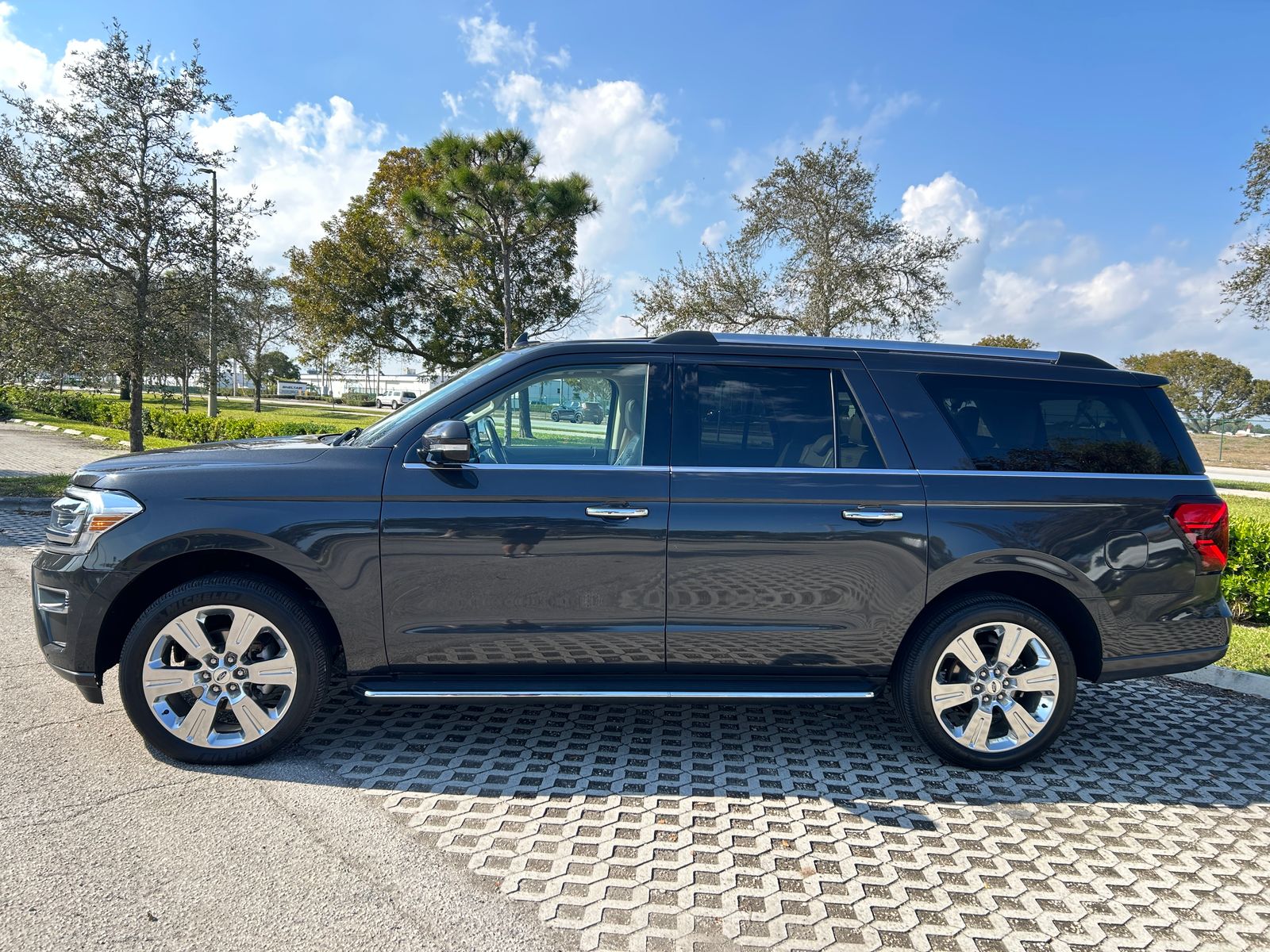 FORD EXPEDITION MAX - 8