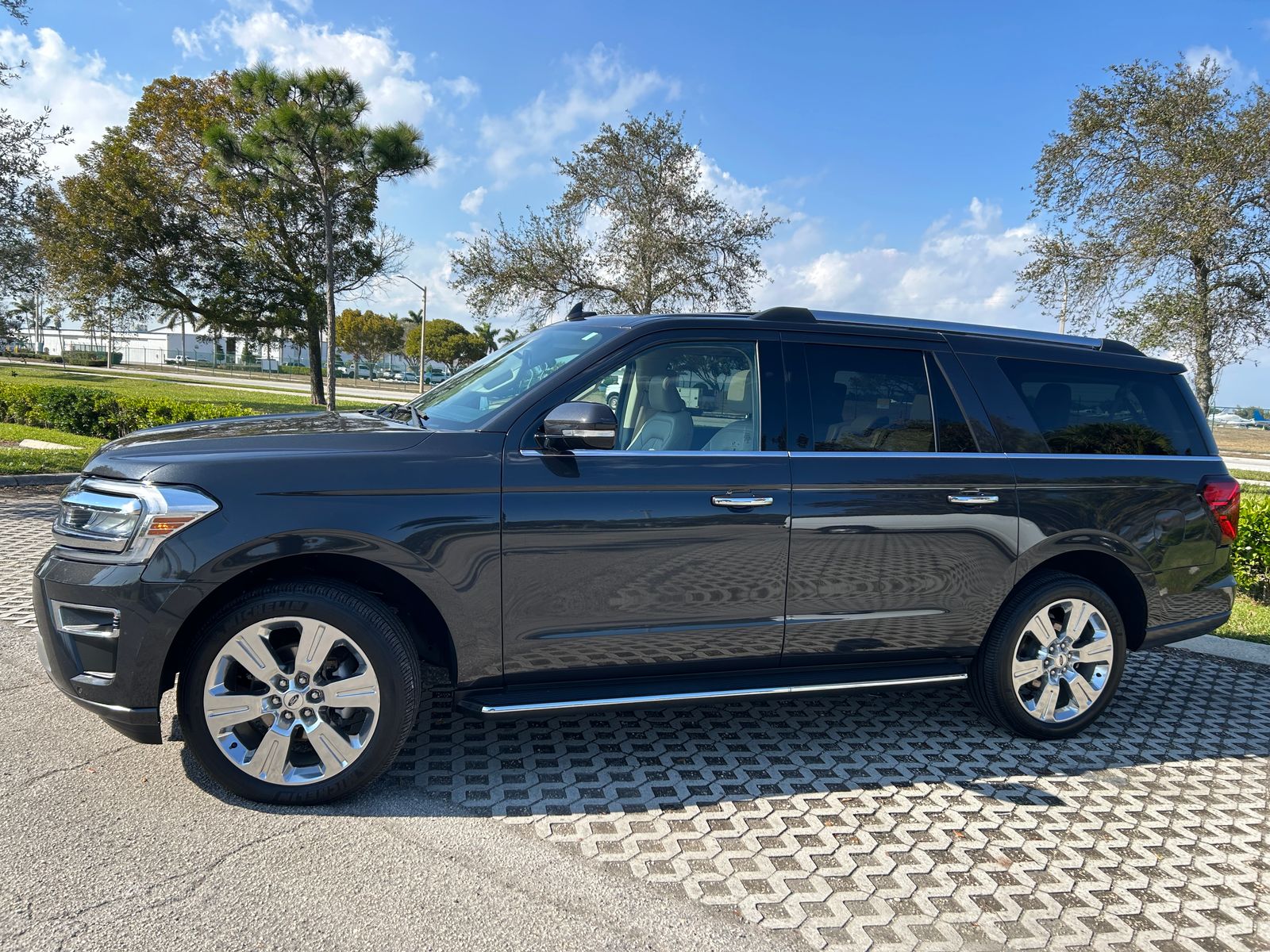 FORD EXPEDITION MAX - 9