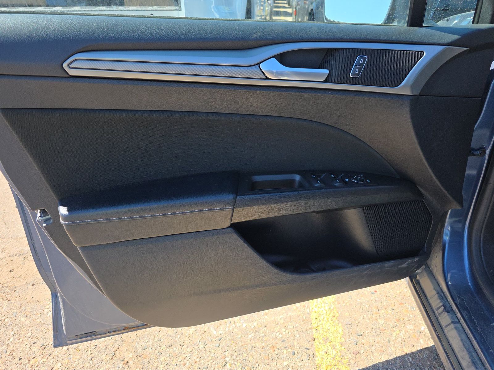 FORD FUSION - 10