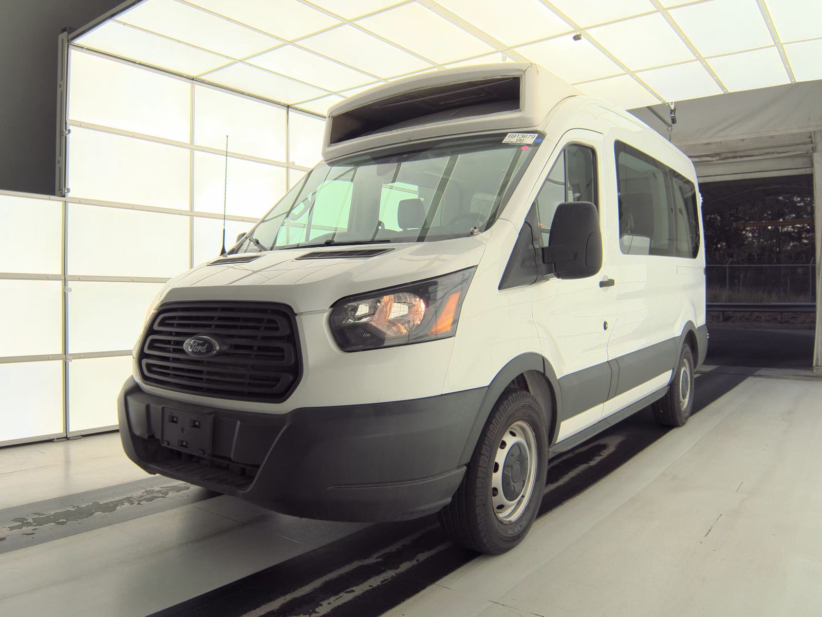 FORD TRANSIT 150 - 1