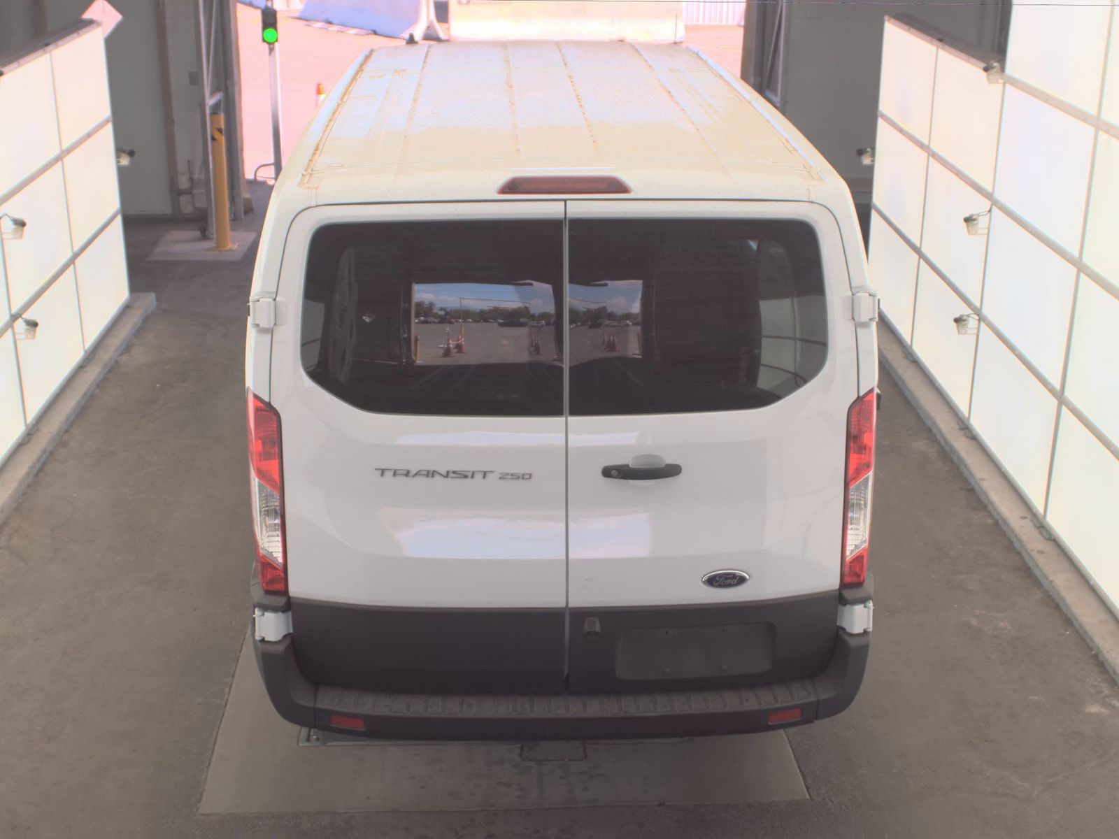 FORD TRANSIT 250 - 6