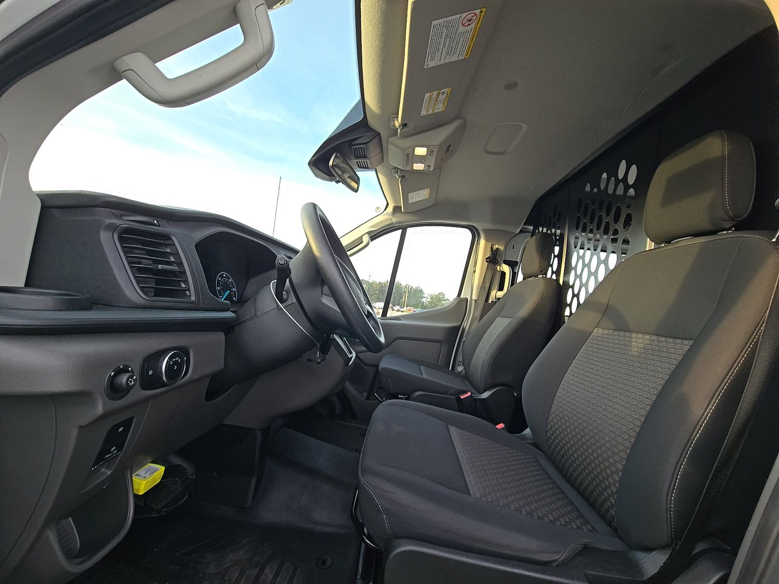 FORD TRANSIT 250 - 8