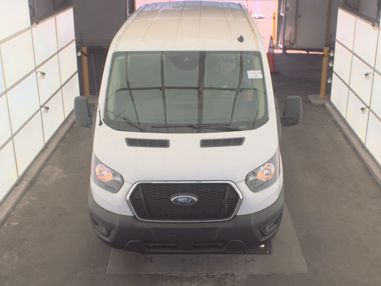 FORD TRANSIT 250 - 3