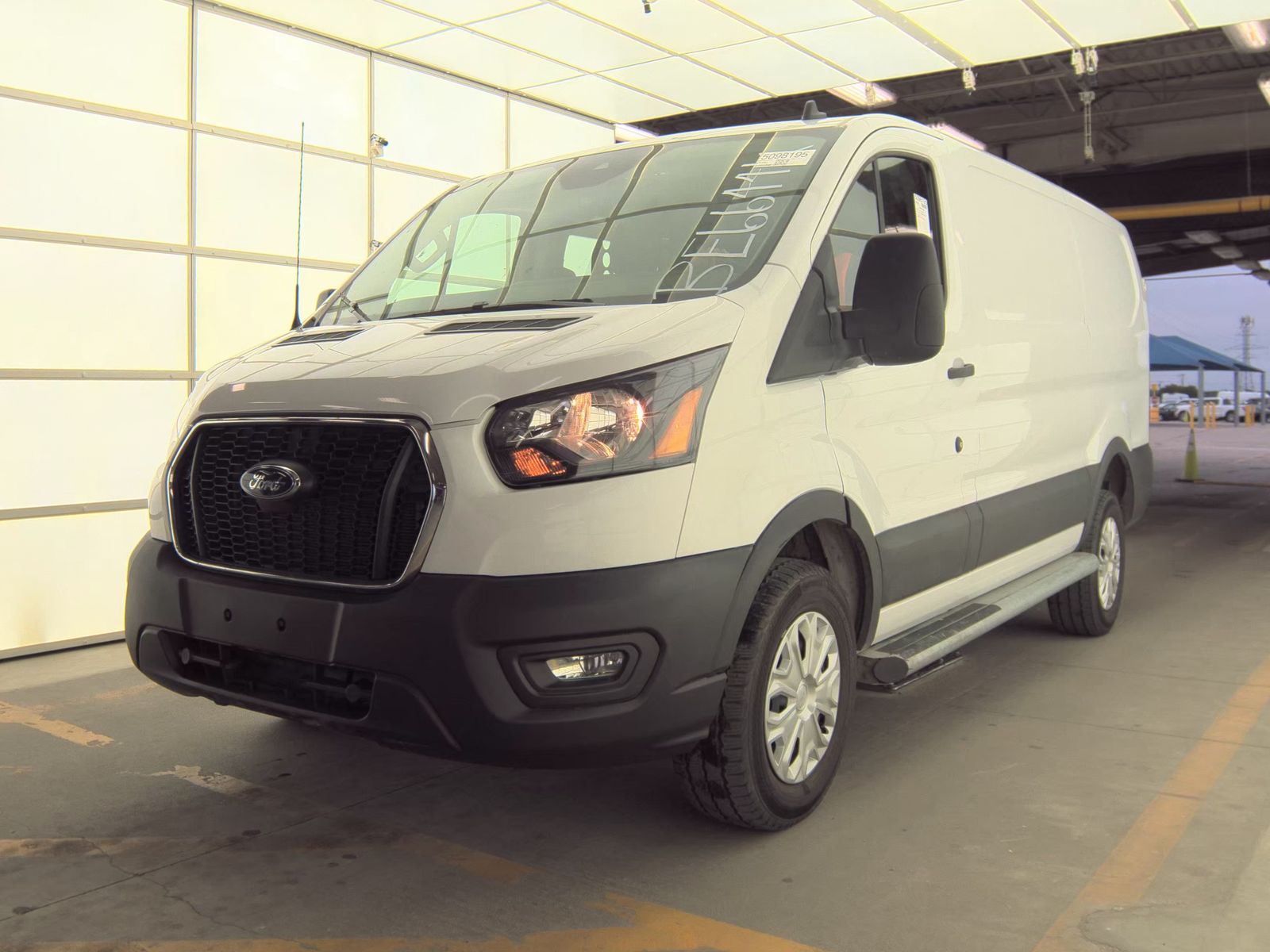 FORD TRANSIT 250 - 1
