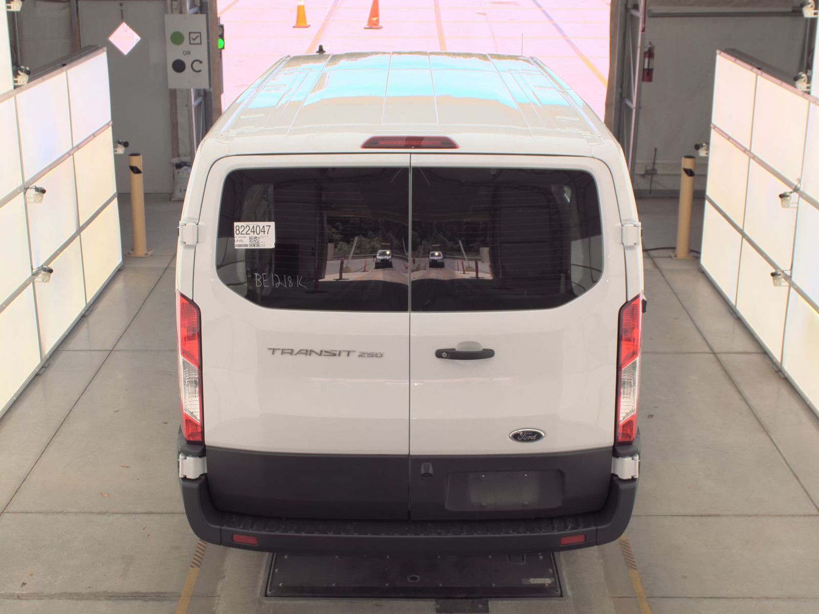 FORD TRANSIT 250 - 6