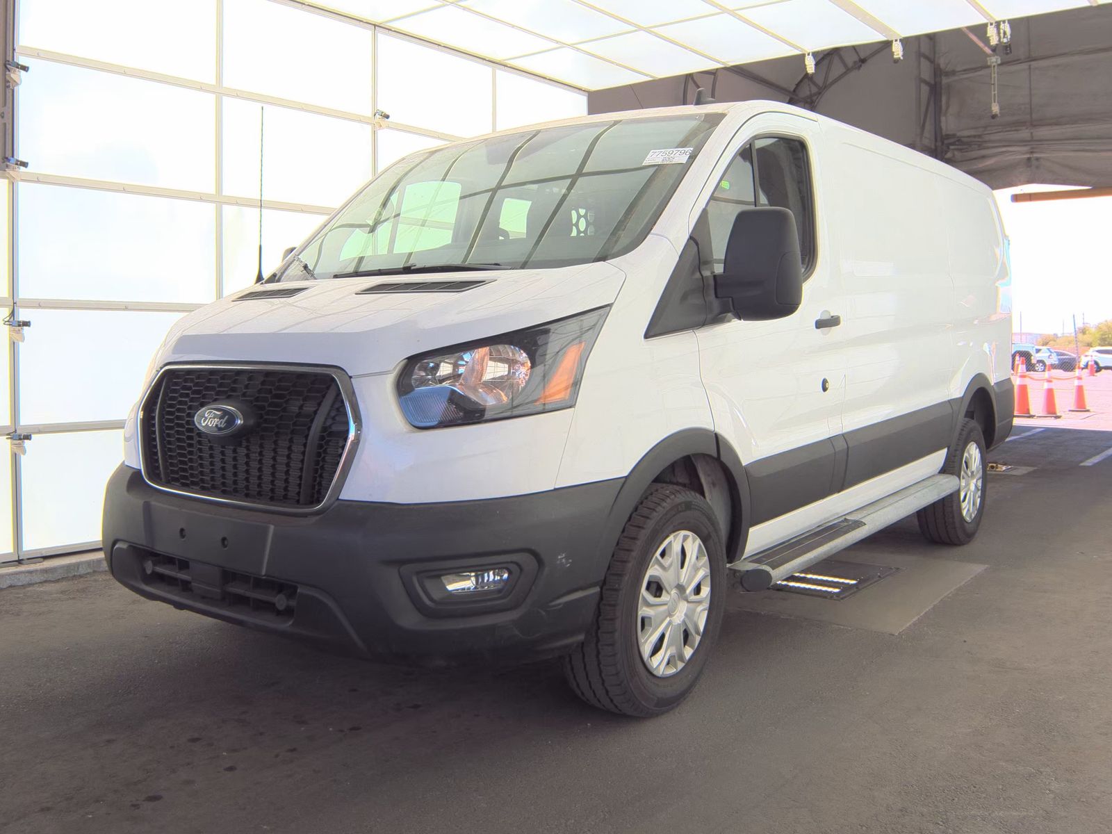 FORD TRANSIT 250 - 1