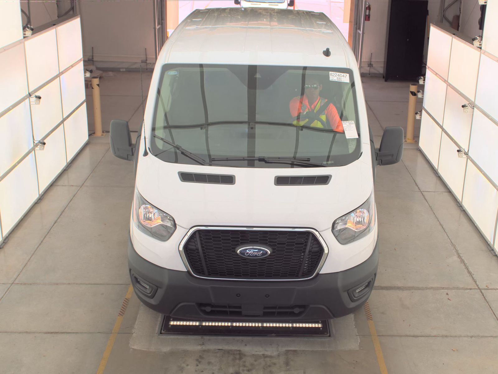 FORD TRANSIT 250 - 3