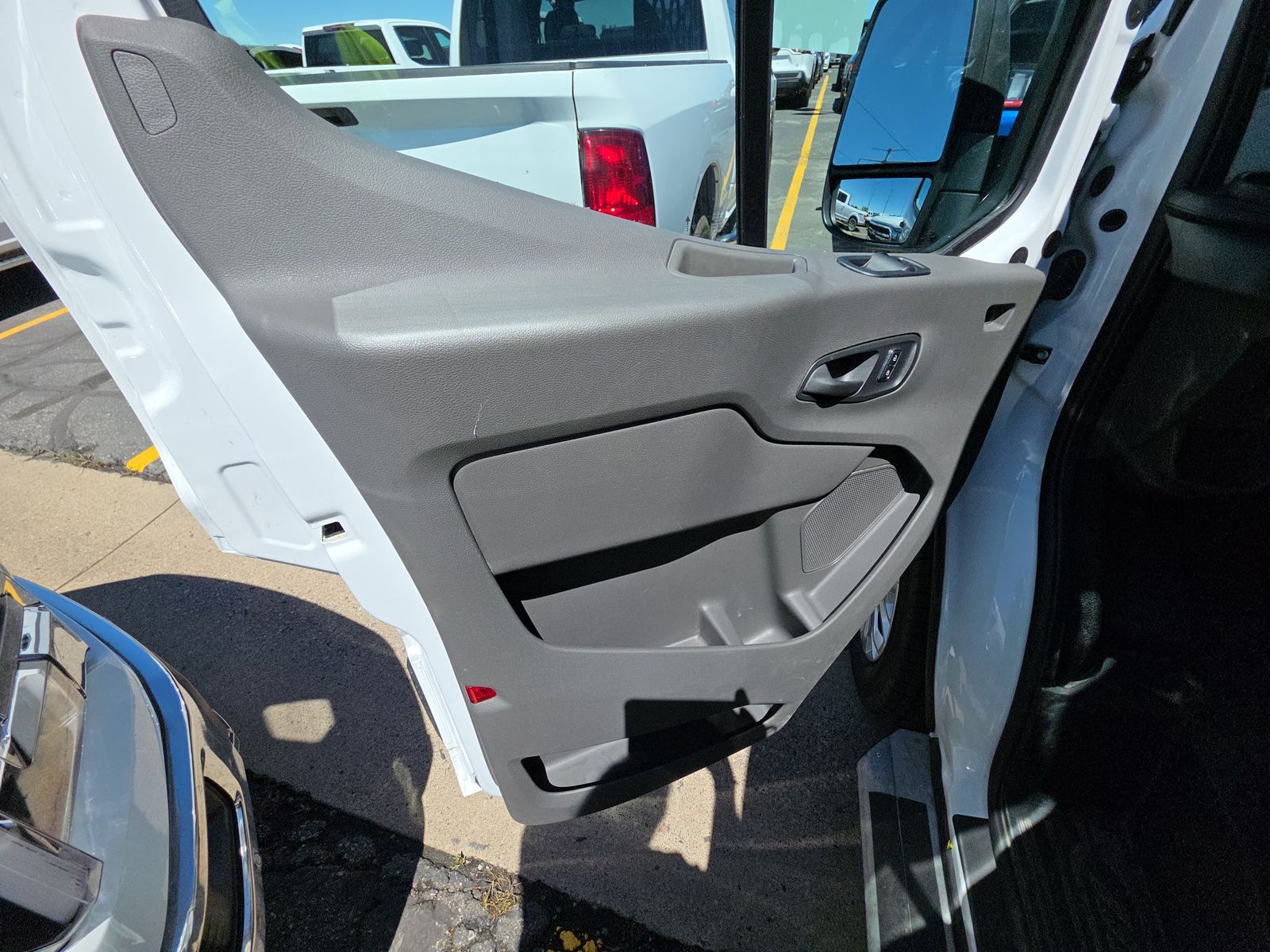 FORD TRANSIT 250 - 10