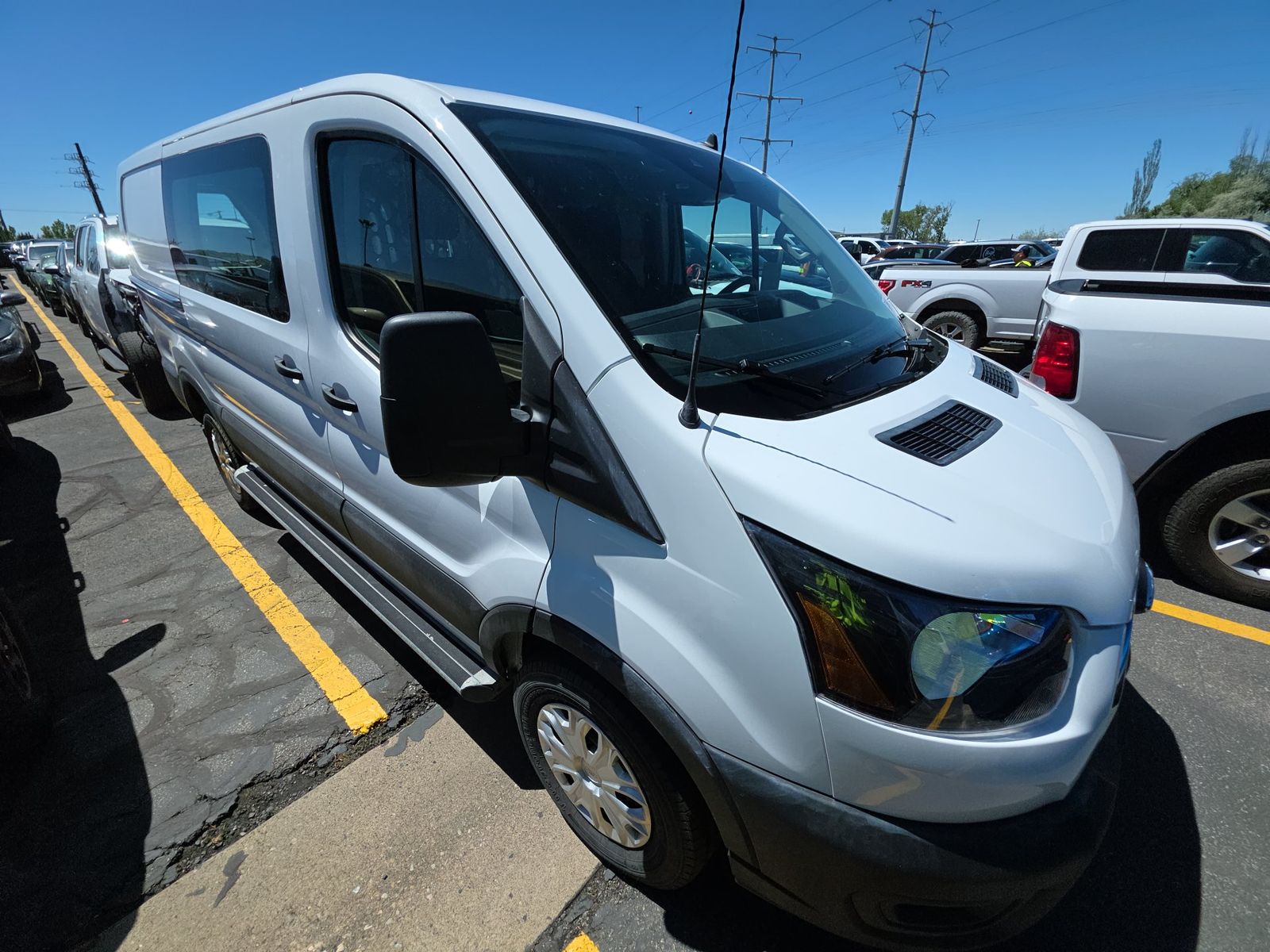 FORD TRANSIT 250 - 4