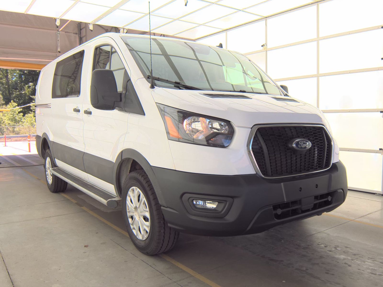 FORD TRANSIT 250 - 4