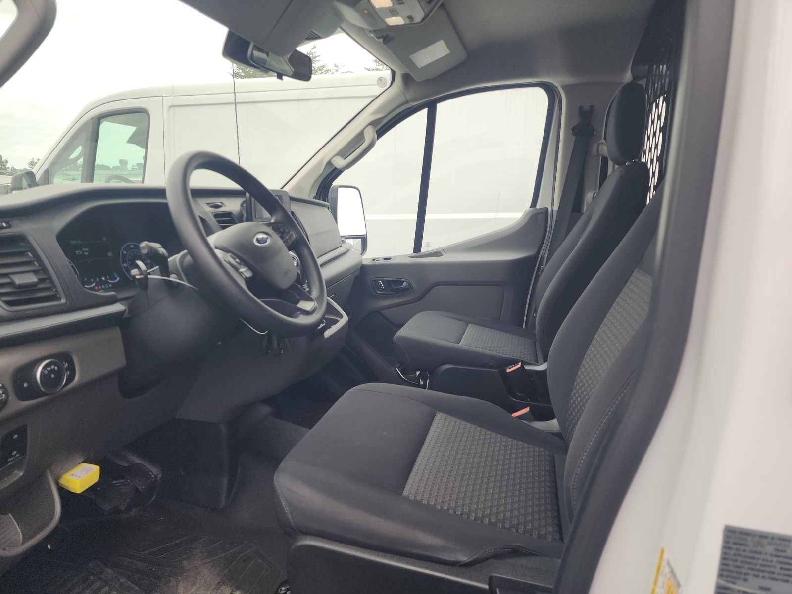 FORD TRANSIT 250 - 8