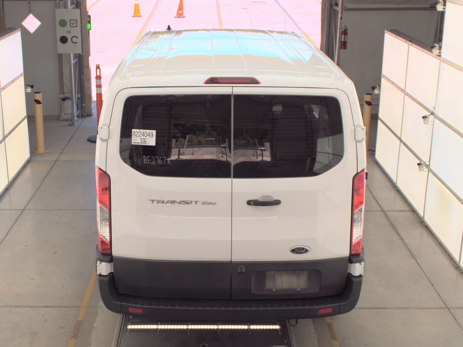 FORD TRANSIT 250 - 6