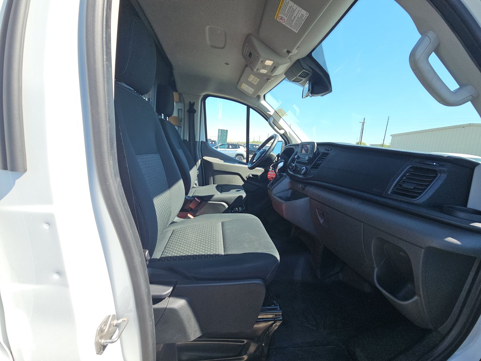 FORD TRANSIT 250 - 9