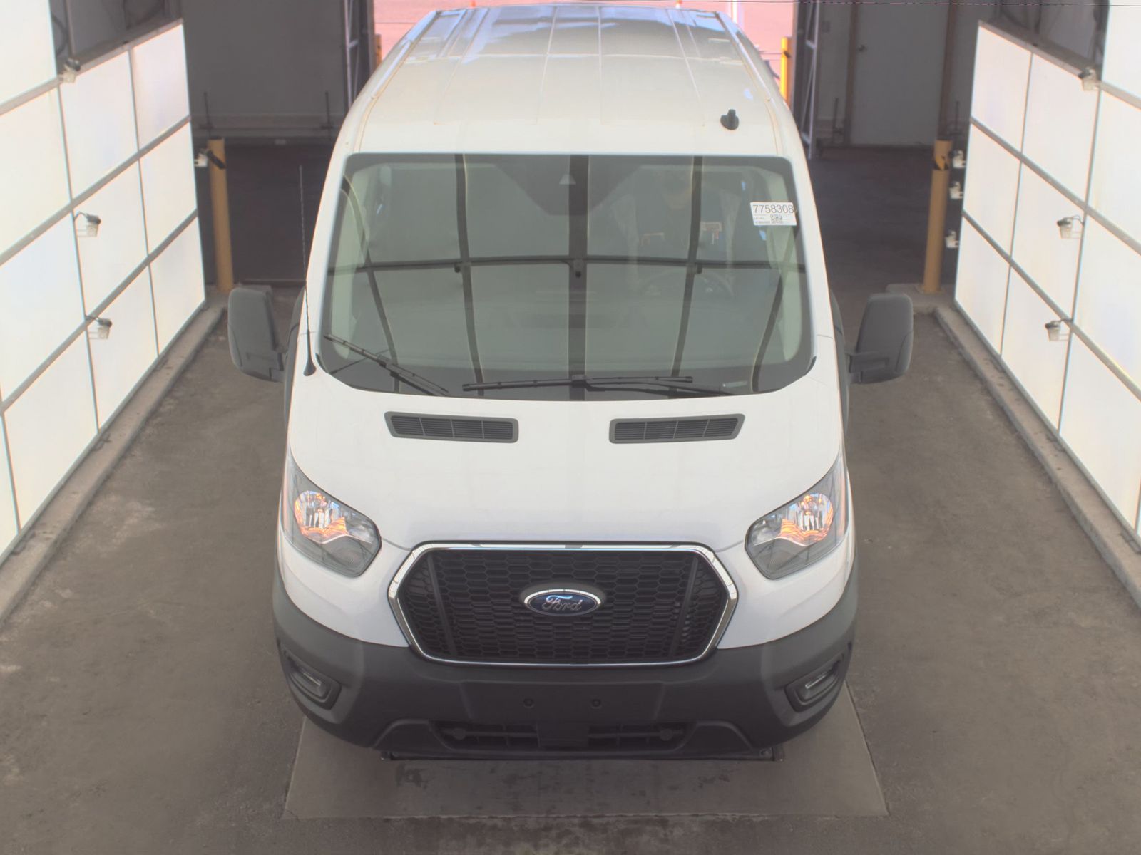 FORD TRANSIT 250 - 3